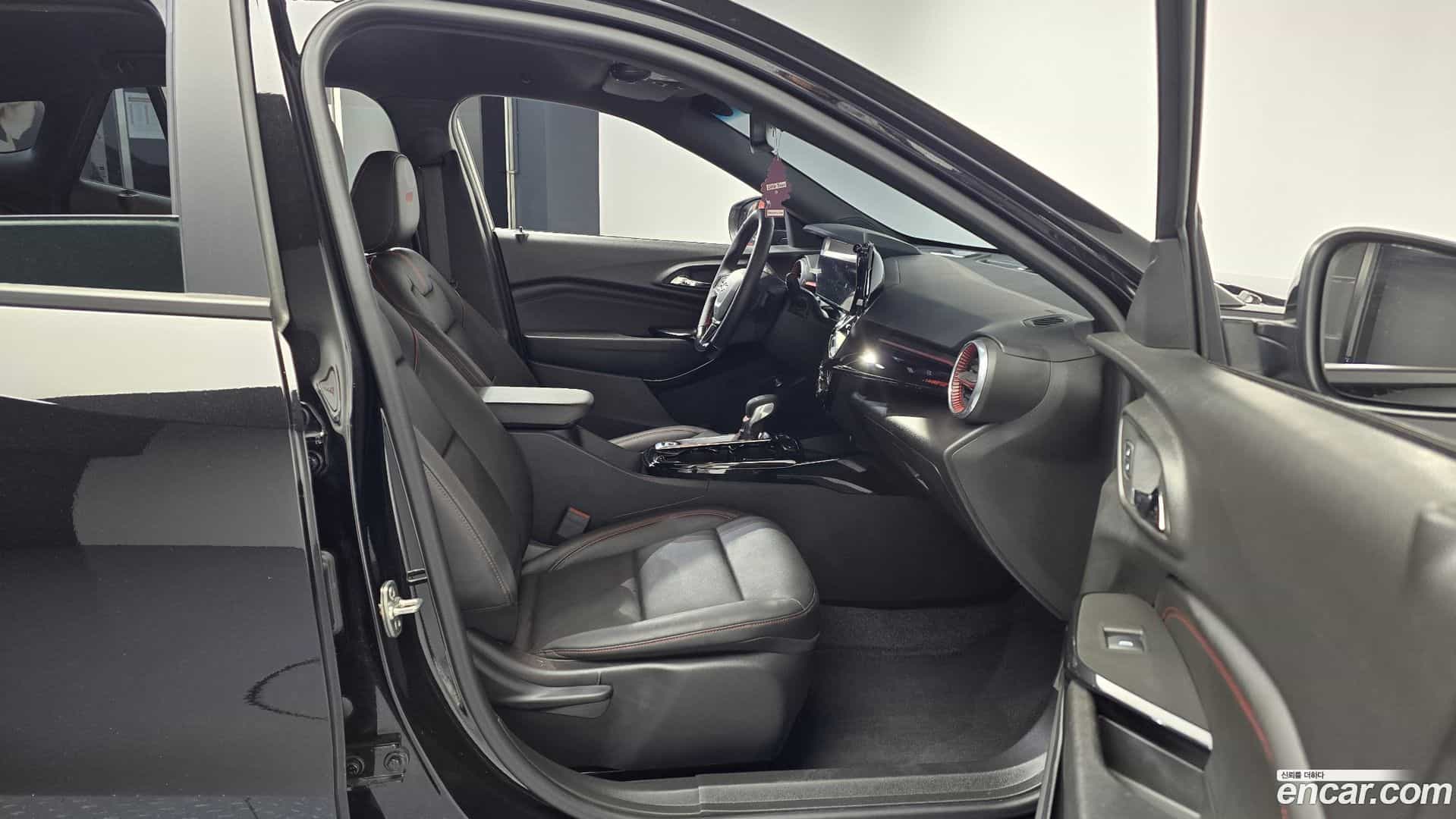 Trax Chevrolet 2024.3-INNER-036