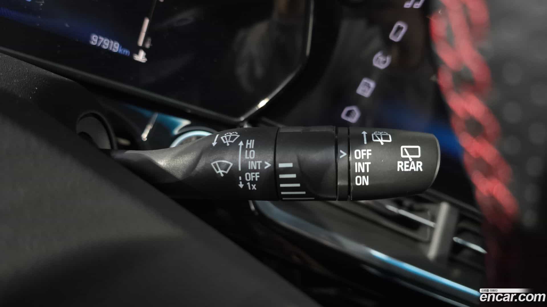 Trax Chevrolet 2024.3-OPTION-040
