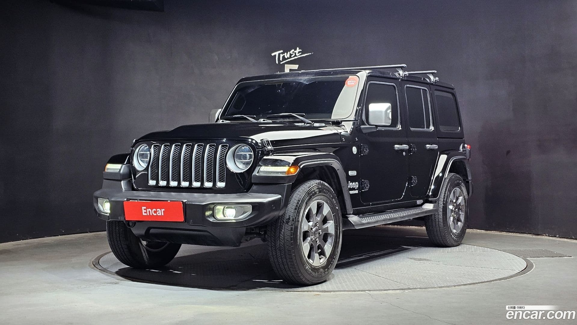 Main__Slider__Photo:Wrangler Jeep 2021.2-0
