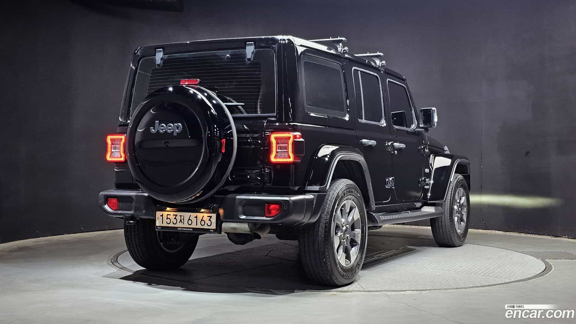 Wrangler Jeep 2021.2-OUTER-002