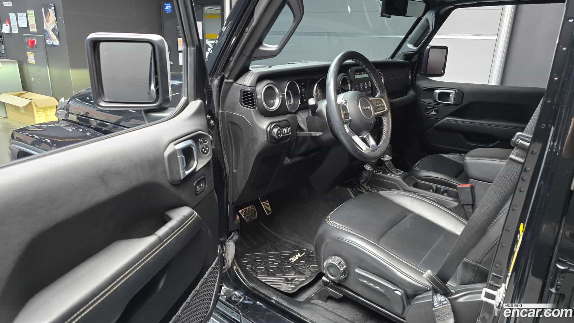 Wrangler Jeep 2021.2-INNER-010