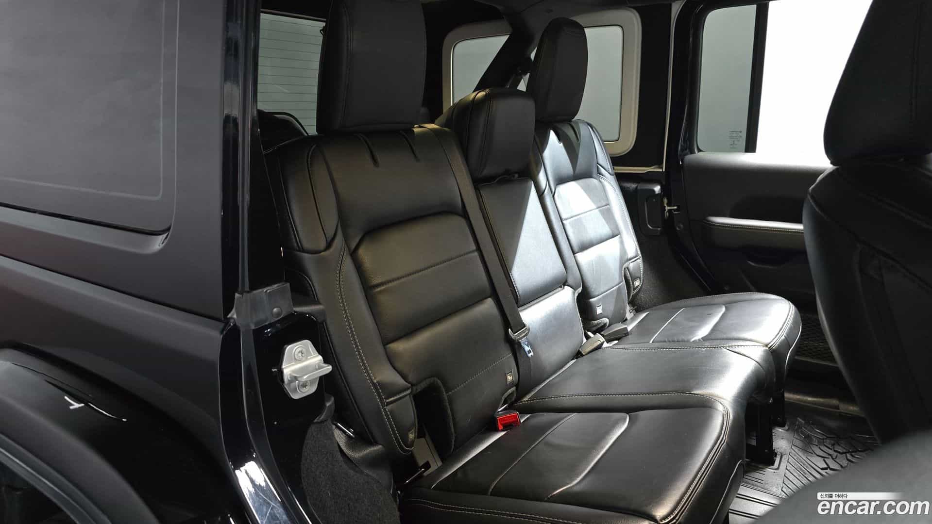 Wrangler Jeep 2021.2-OPTION-015
