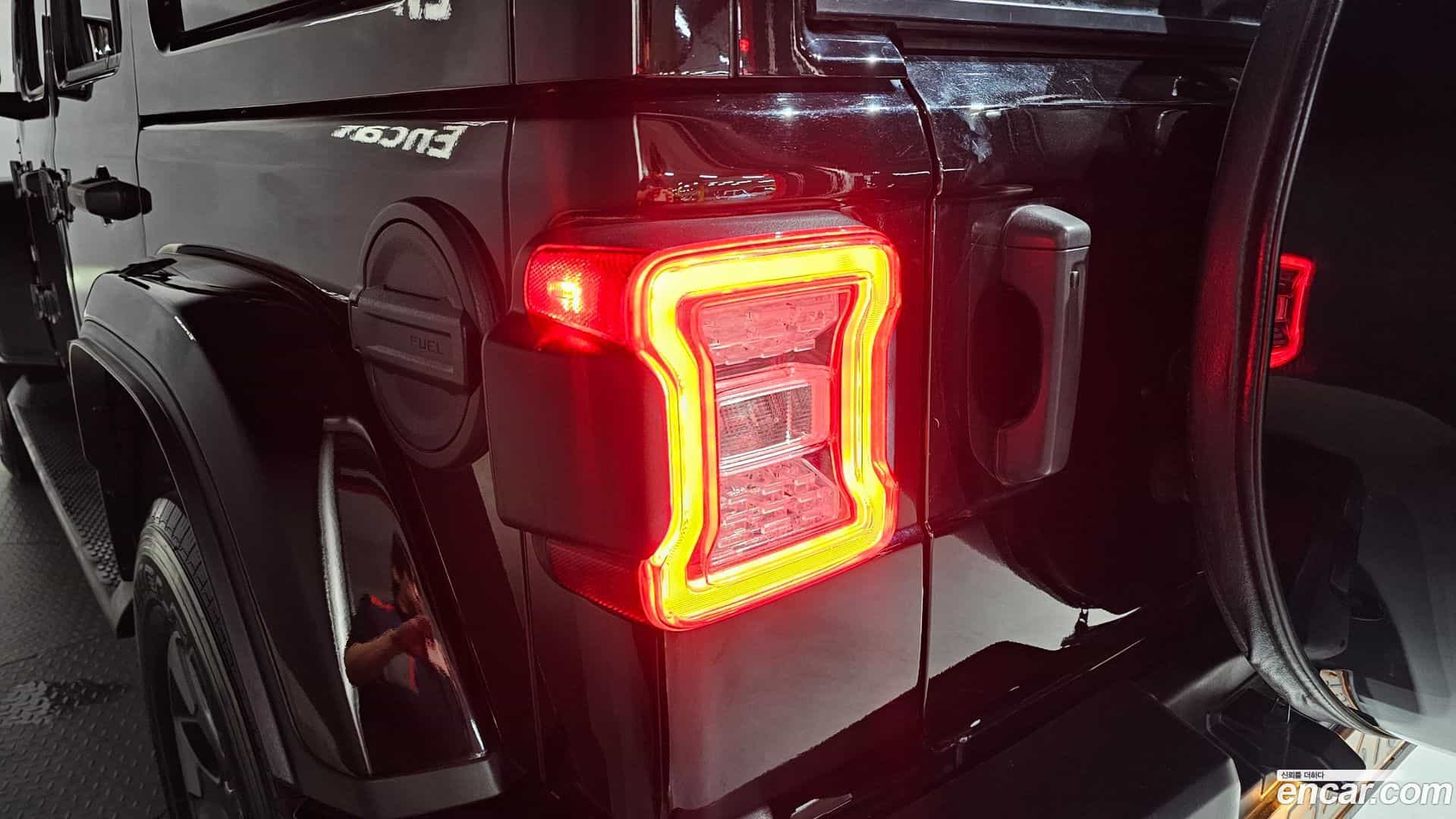 Wrangler Jeep 2021.2-OUTER-033