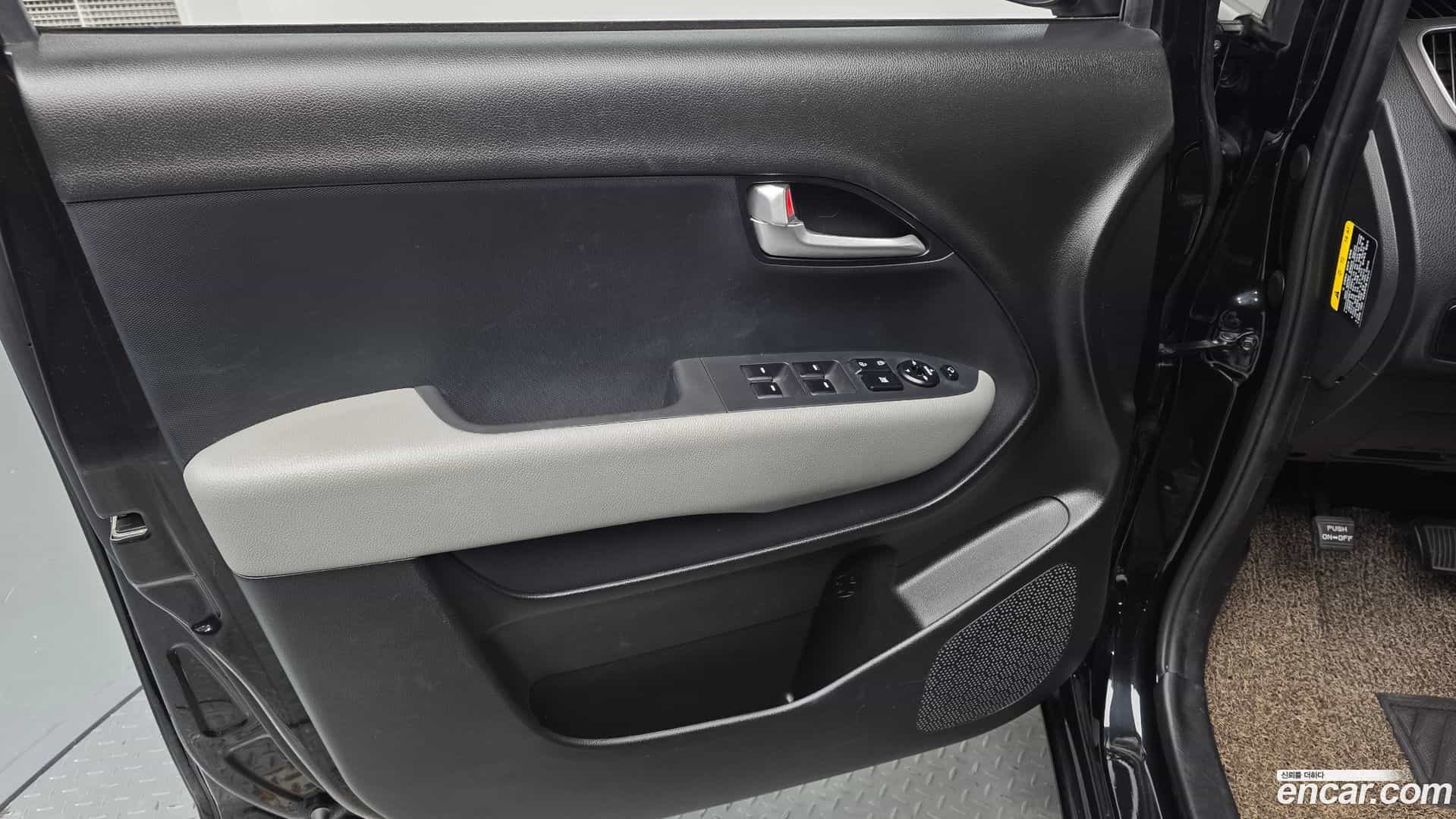 RAY Kia 2021.11-INNER-034