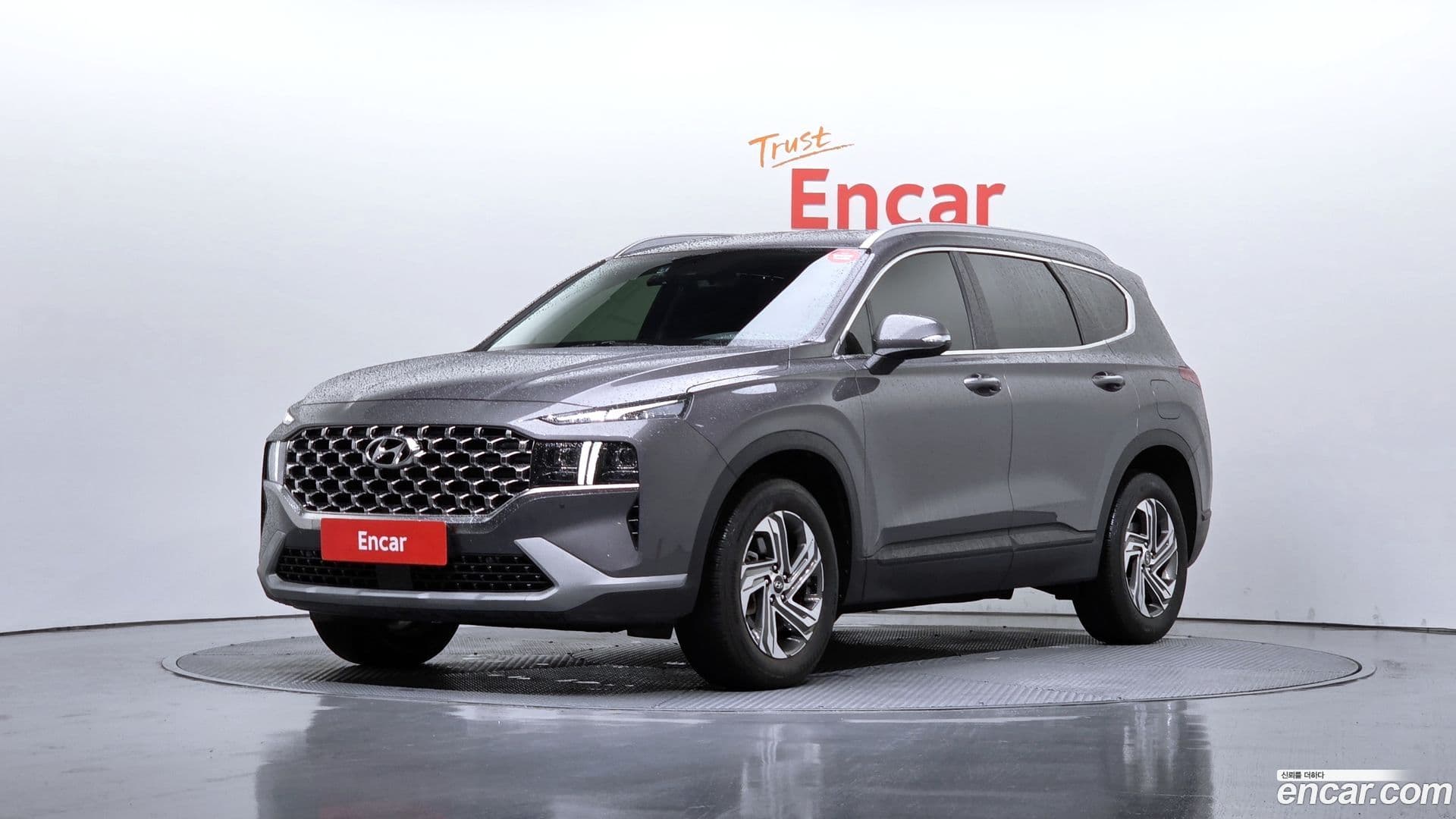 Main__Slider__Photo:Santafe Hyundai 2022.8-0