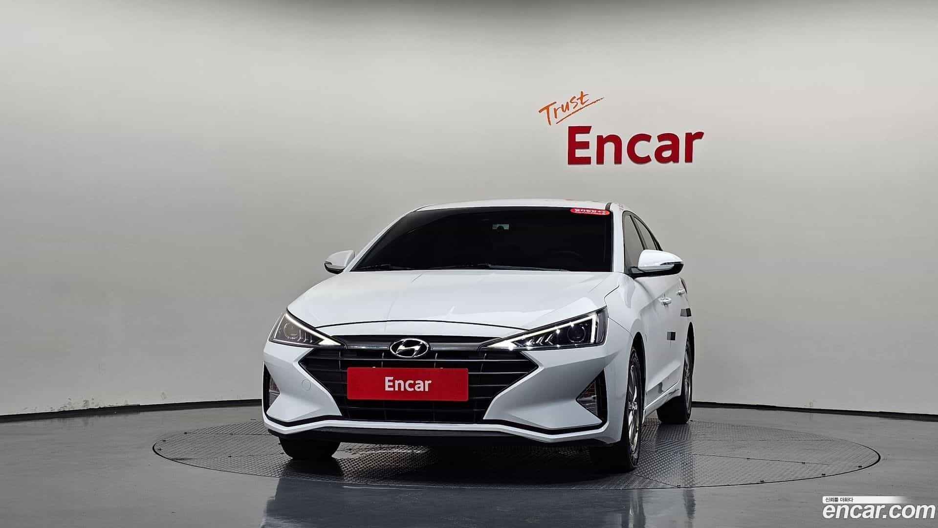 AVANTE Hyundai 2018.10-OUTER-003