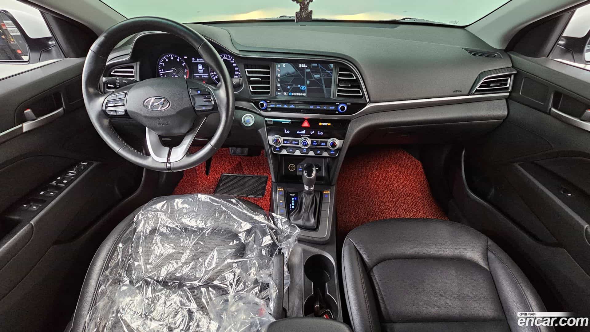 AVANTE Hyundai 2018.10-INNER-007