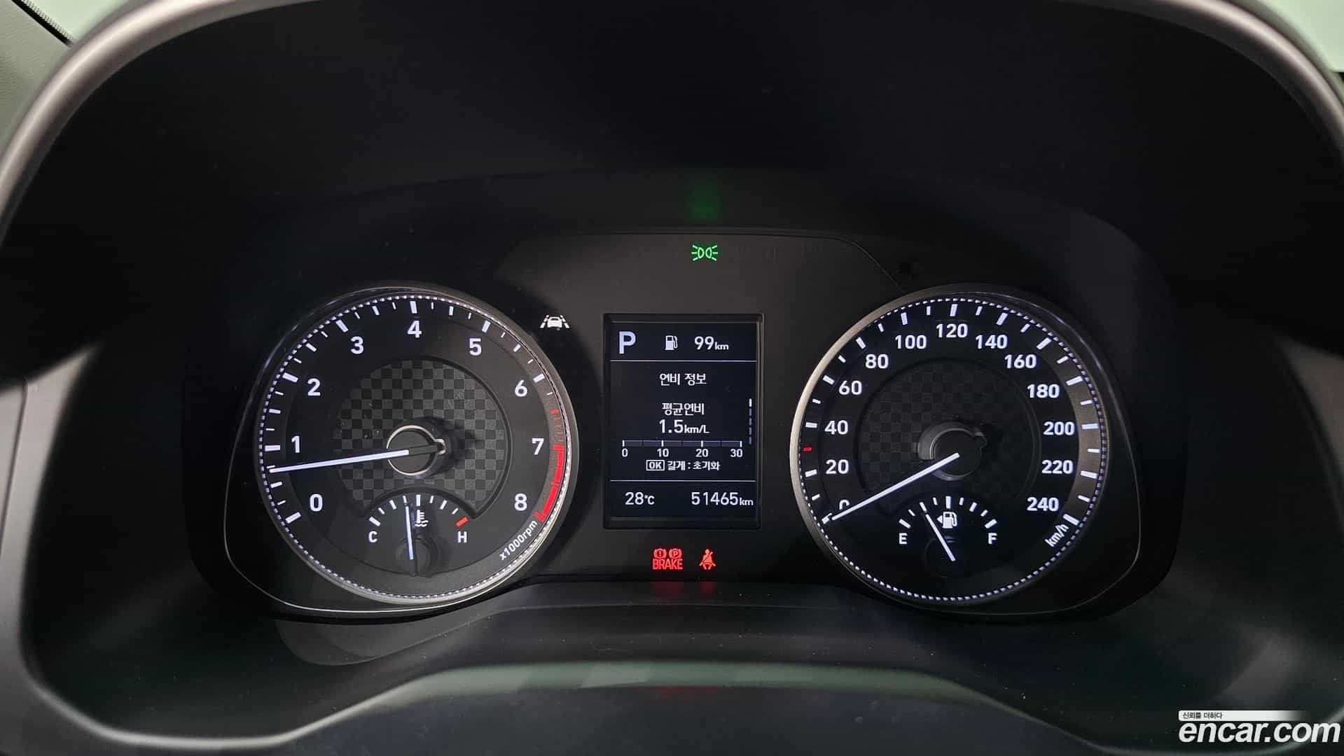 AVANTE Hyundai 2018.10-INNER-008