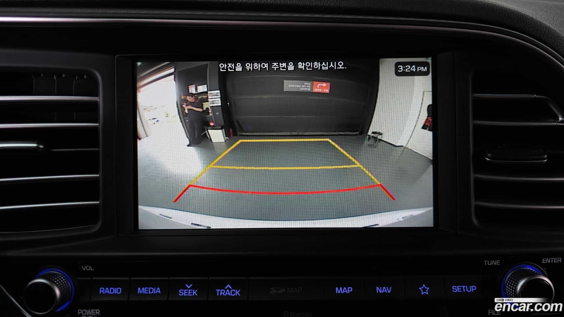 AVANTE Hyundai 2018.10-OPTION-018