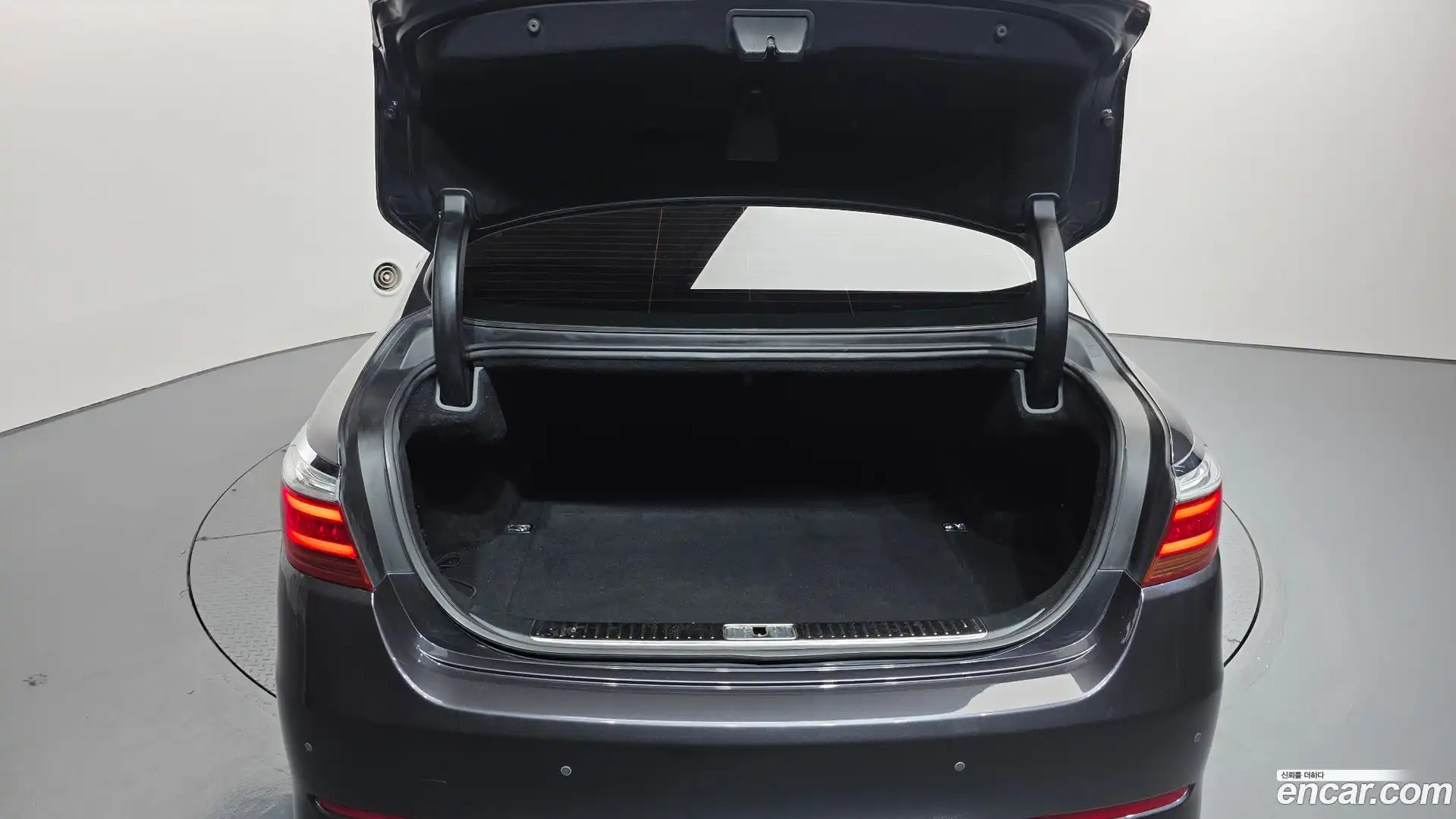 K9 Kia 2017.0-OPTION-023