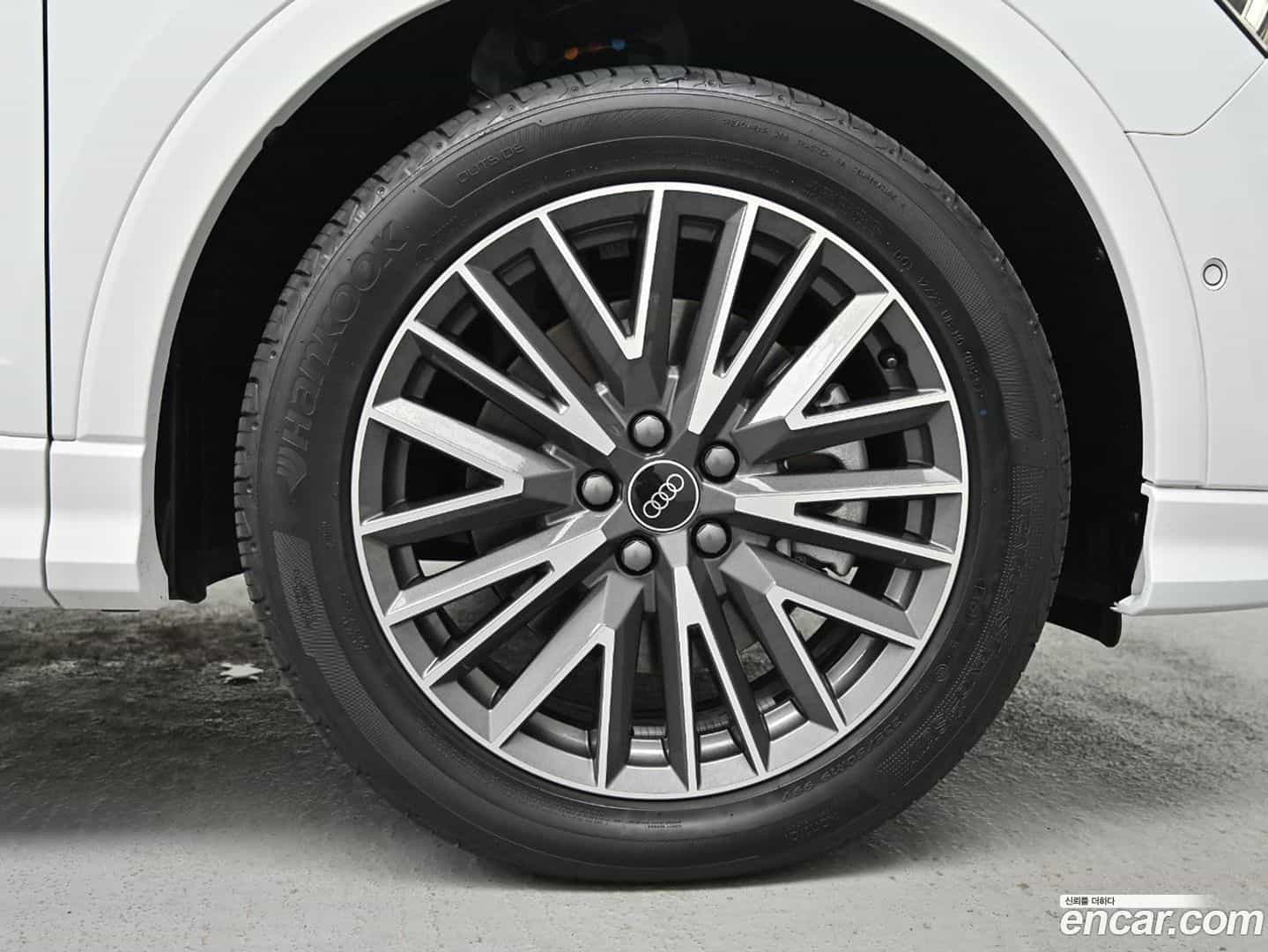 Q3 Audi 2025.7-OUTER-005