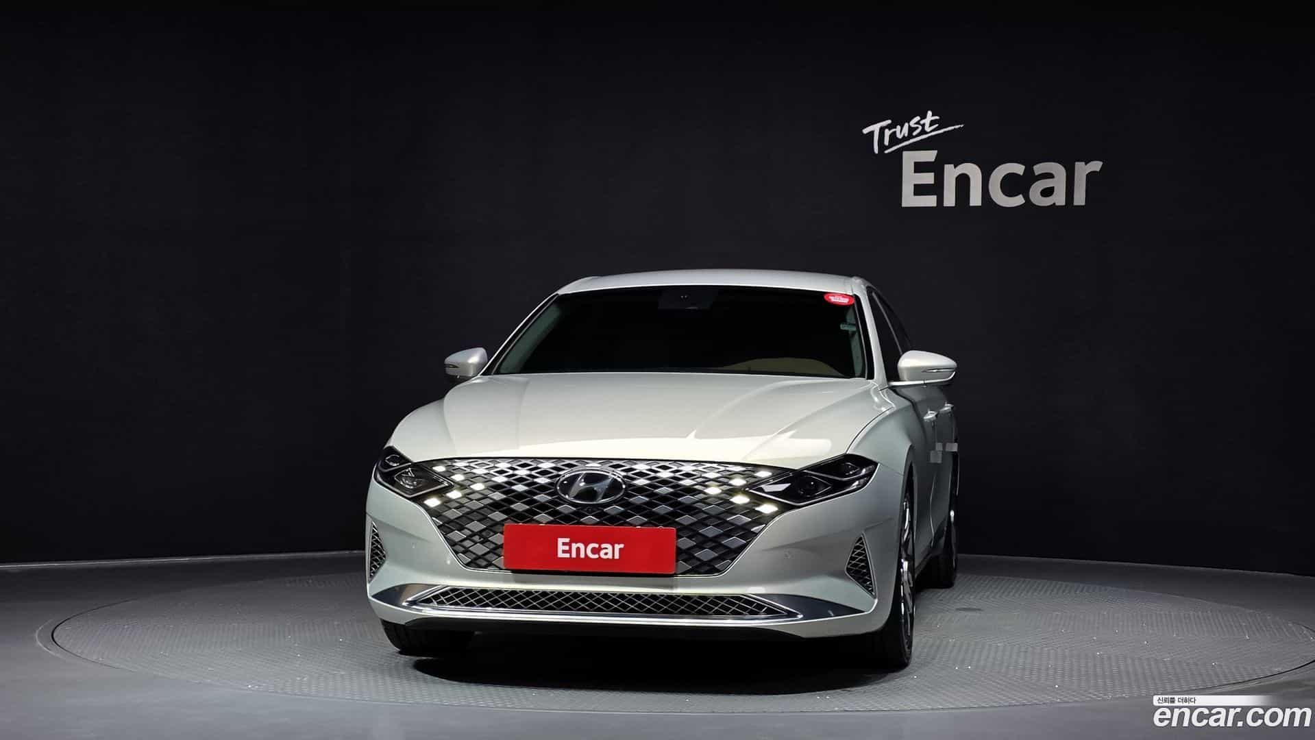 Grandeur Hyundai 2020.1-OUTER-003