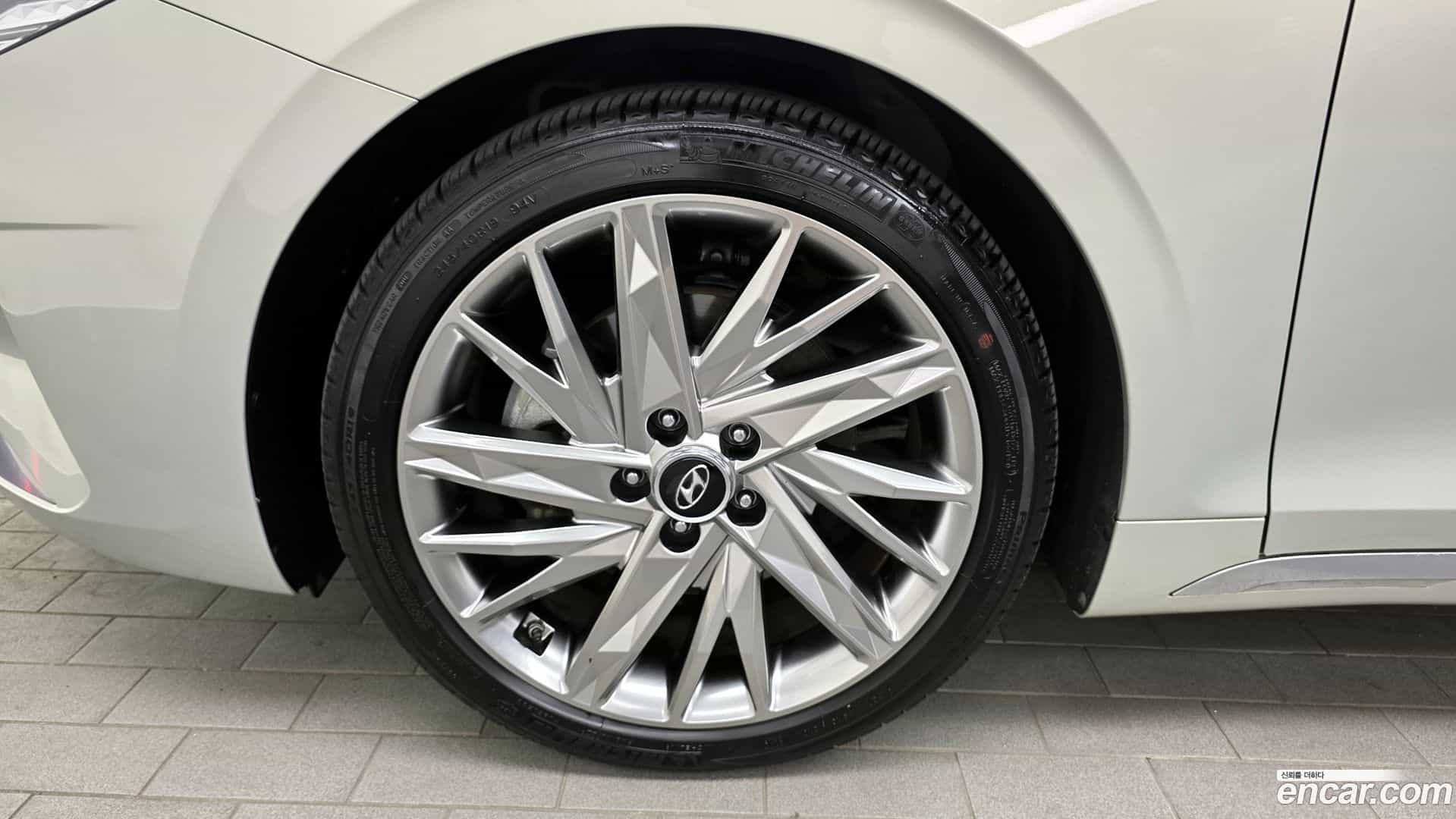 Grandeur Hyundai 2020.1-OUTER-005