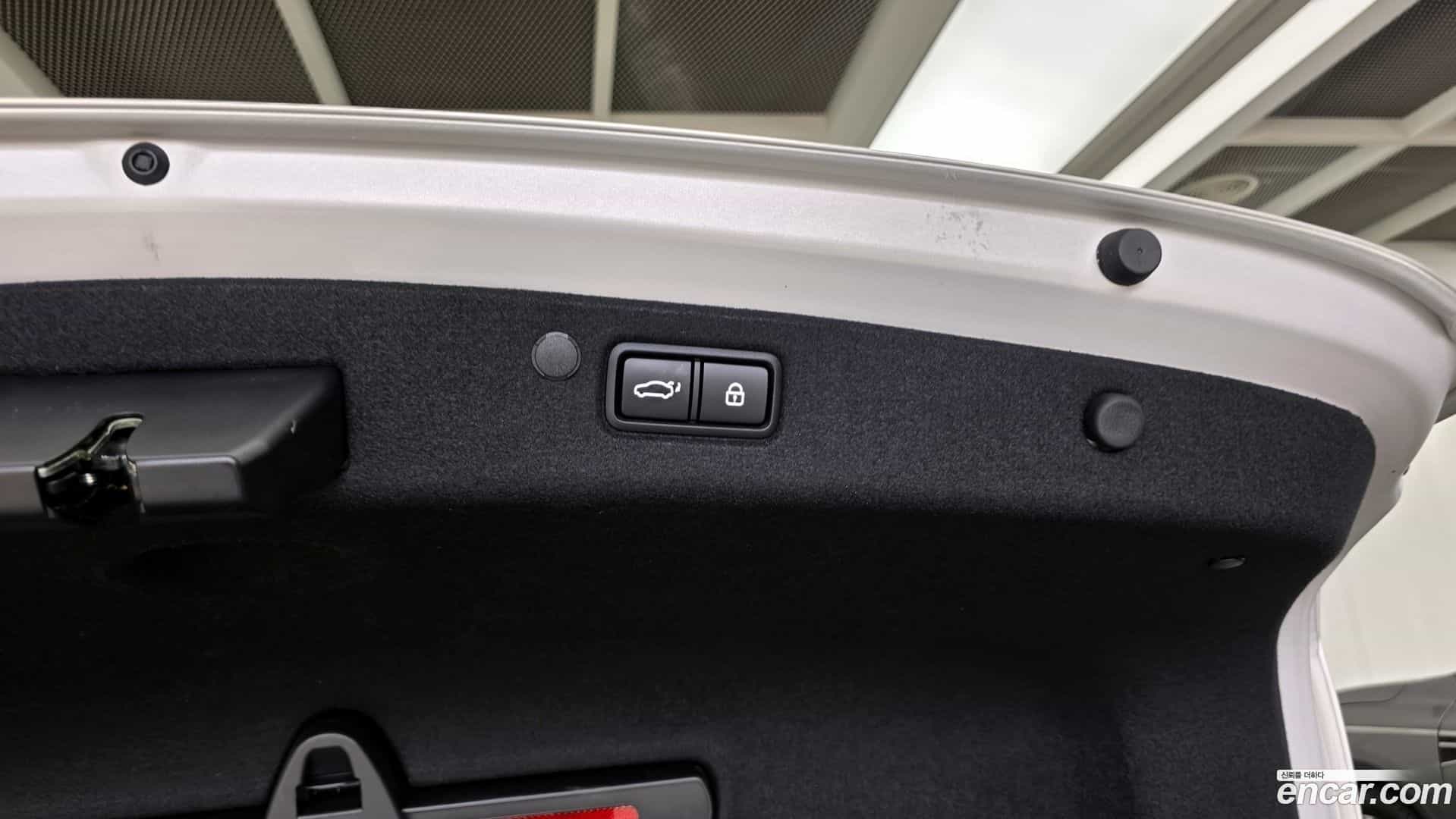 Grandeur Hyundai 2020.1-OPTION-044