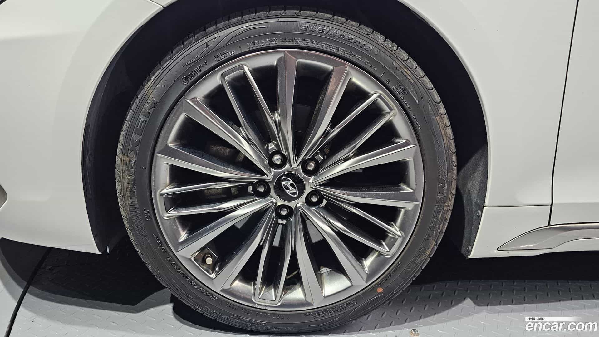 Grandeur Hyundai 2017.0-OUTER-005
