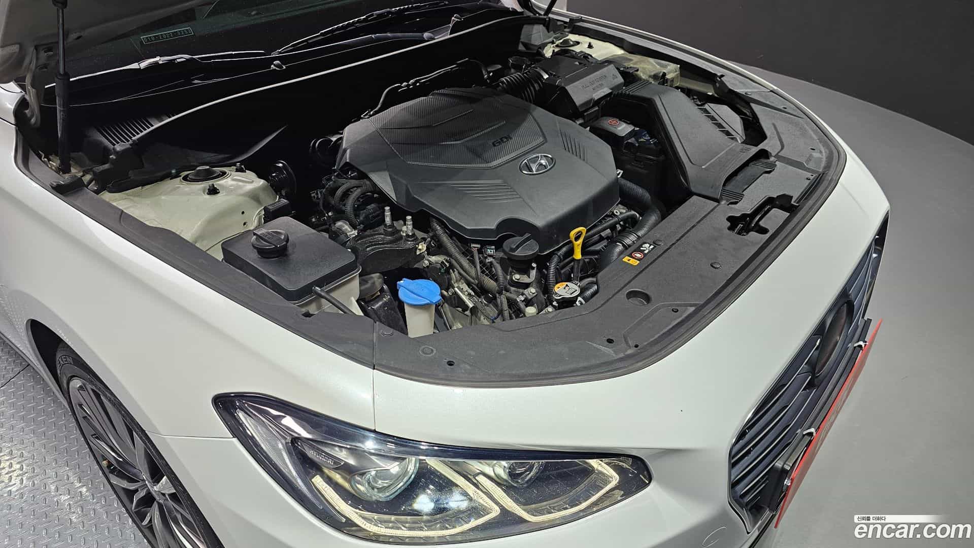 Grandeur Hyundai 2017.0-OUTER-006