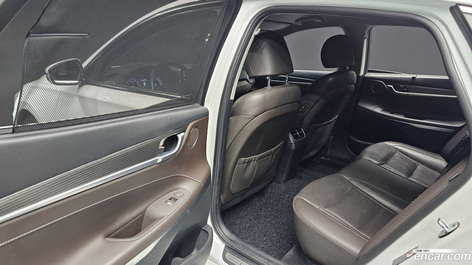 Grandeur Hyundai 2017.0-OPTION-021