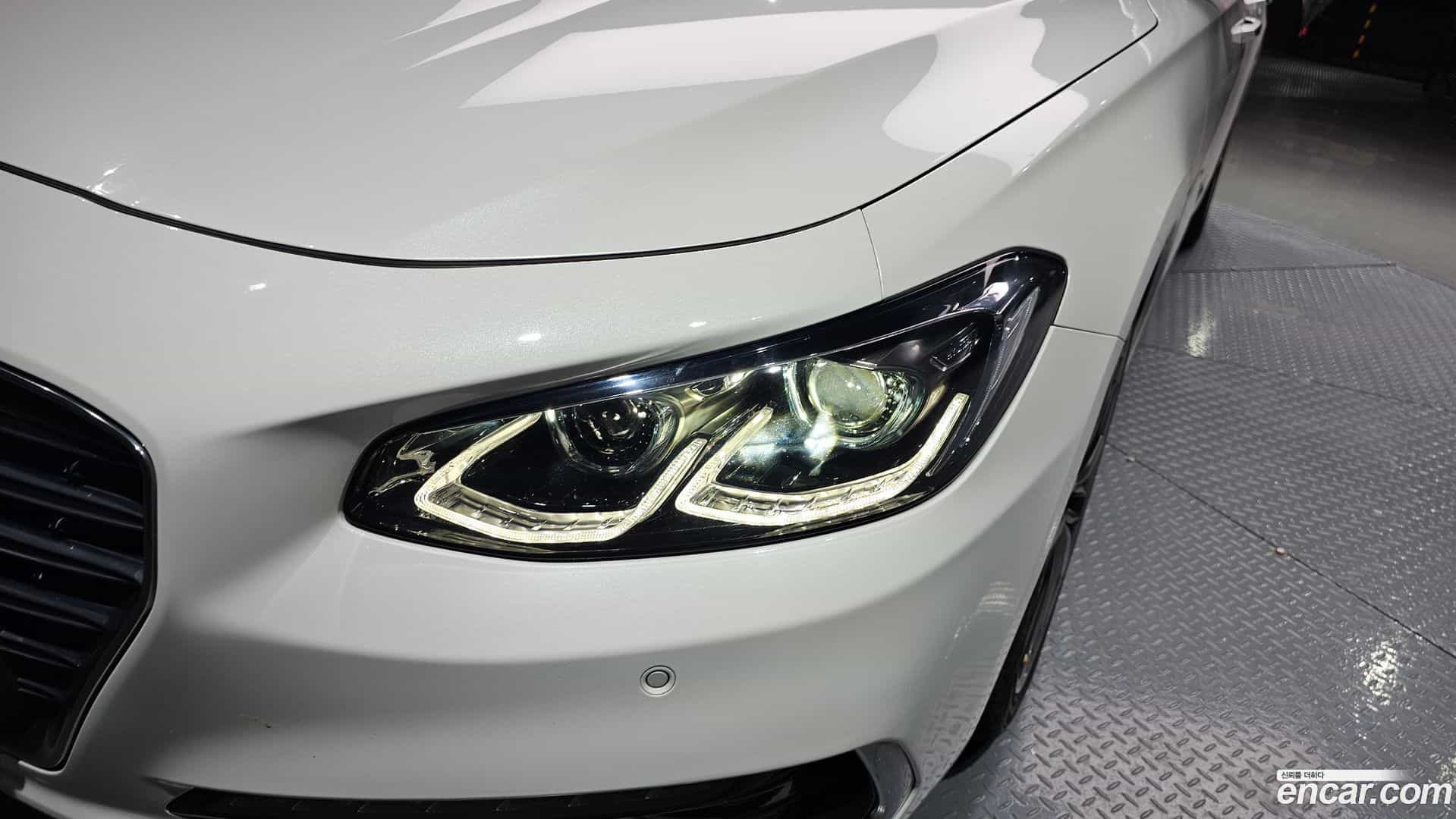 Grandeur Hyundai 2017.0-OUTER-032