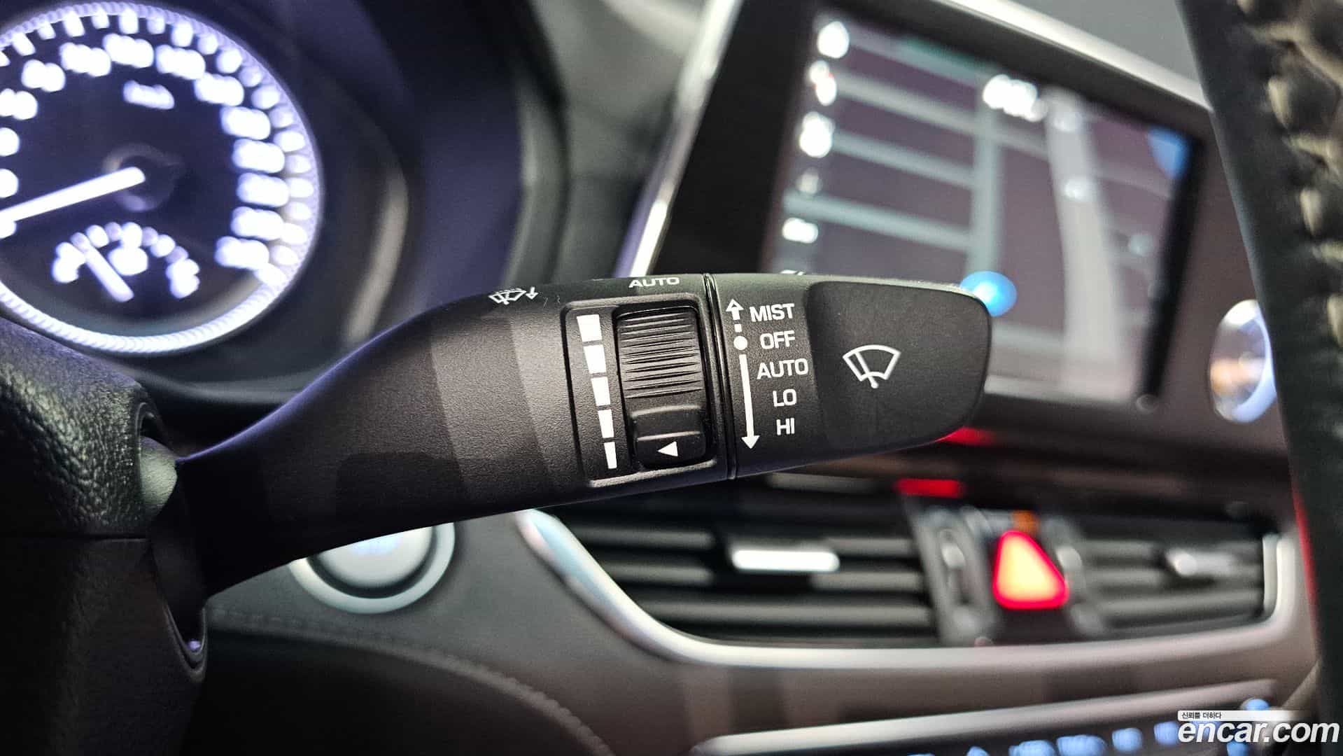 Grandeur Hyundai 2017.0-OPTION-045