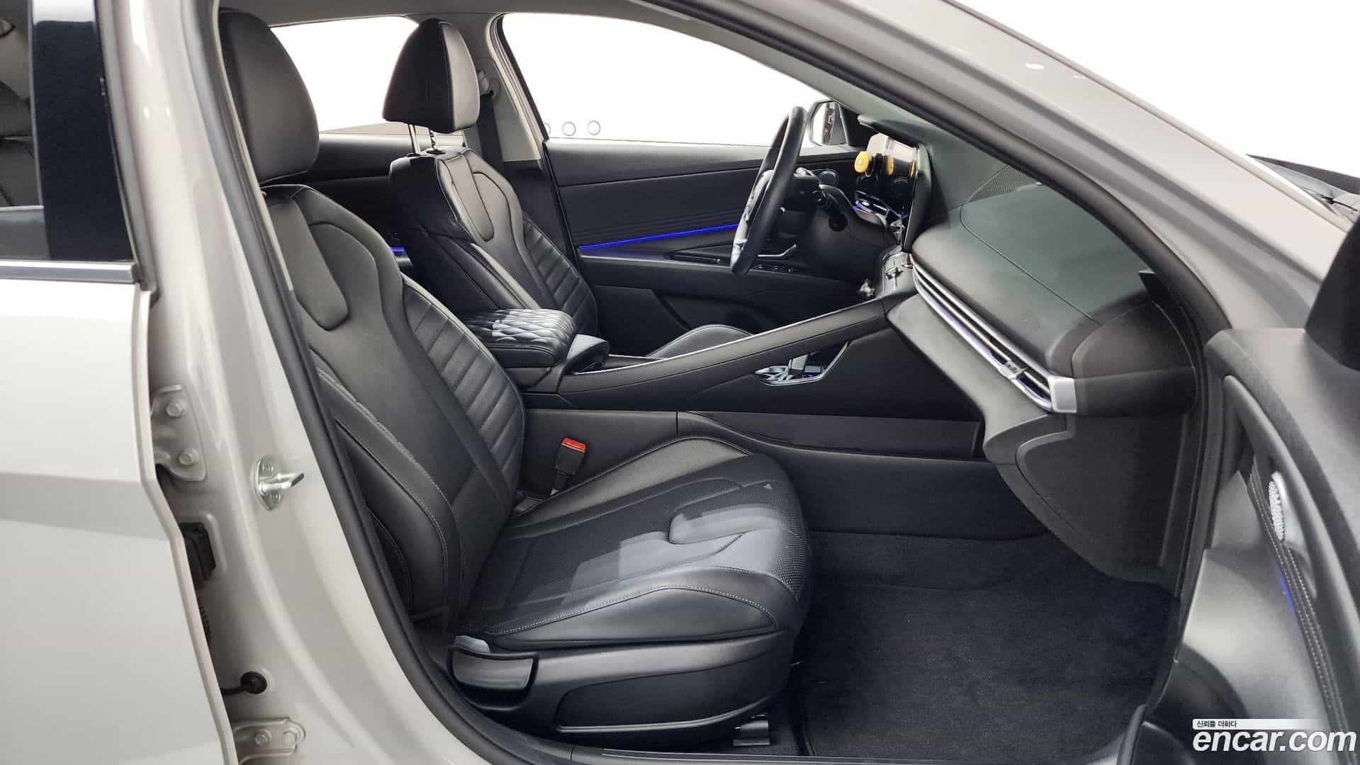 AVANTE Hyundai 2021.4-INNER-036
