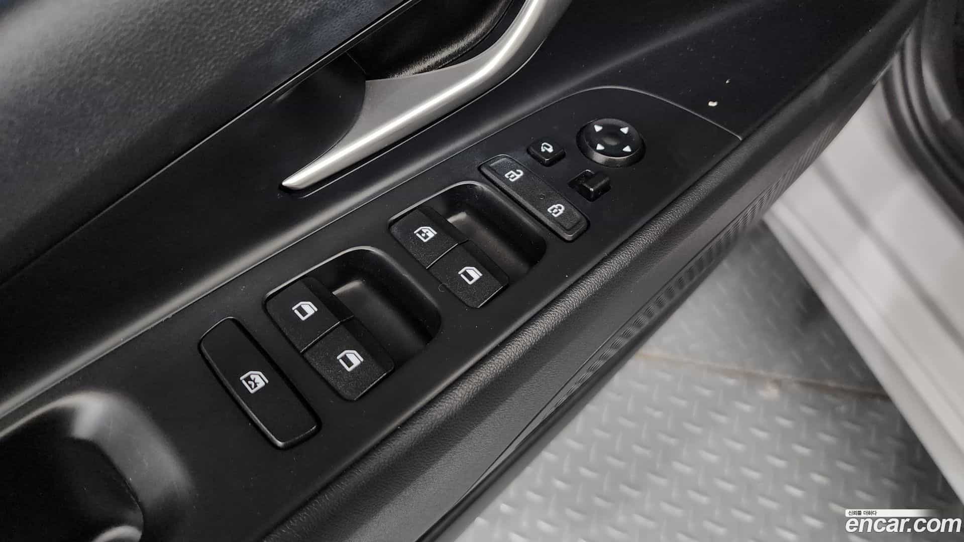 AVANTE Hyundai 2021.4-OPTION-046