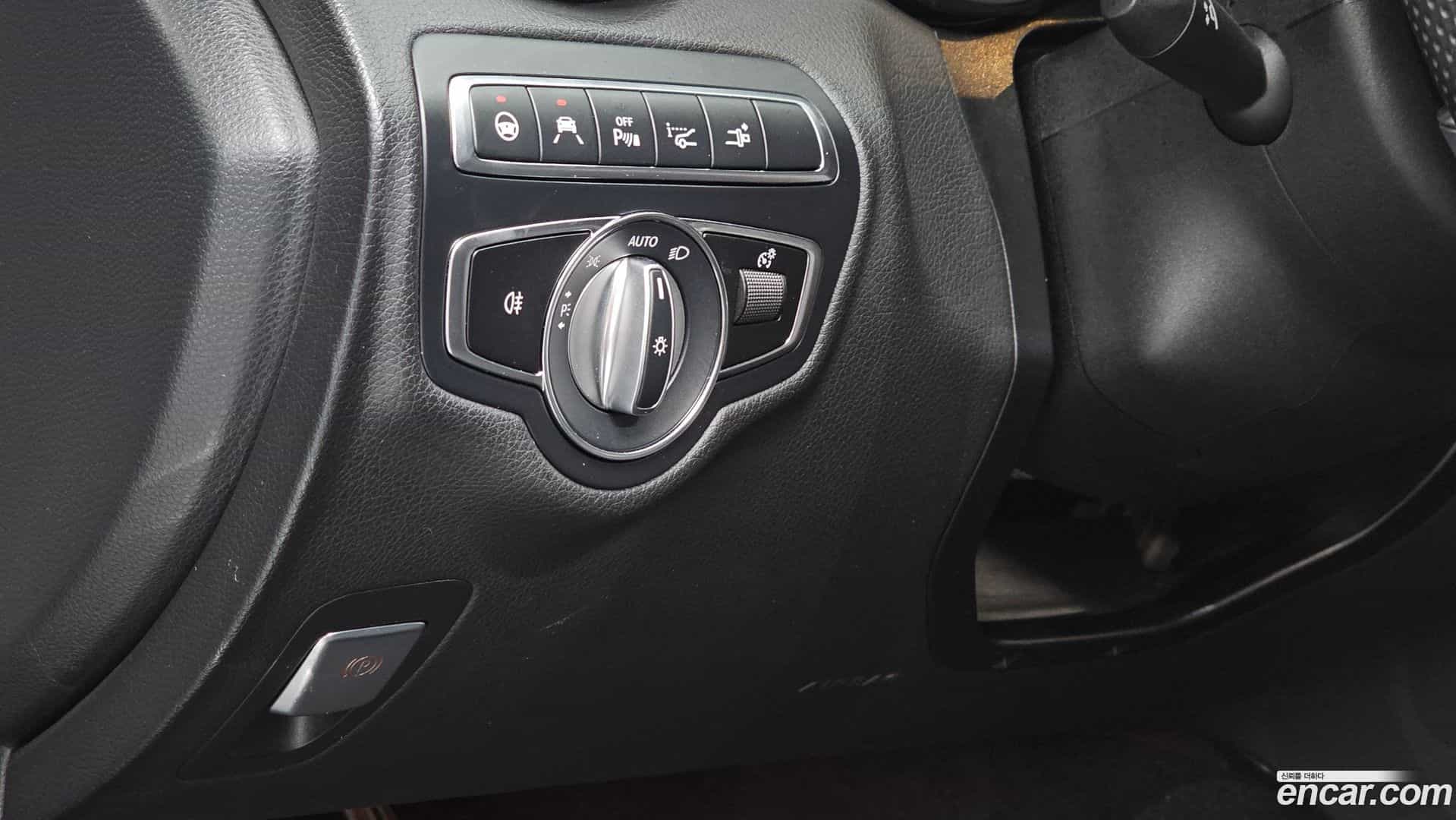 C-Class Mercedes-Benz 2023.4-OPTION-024