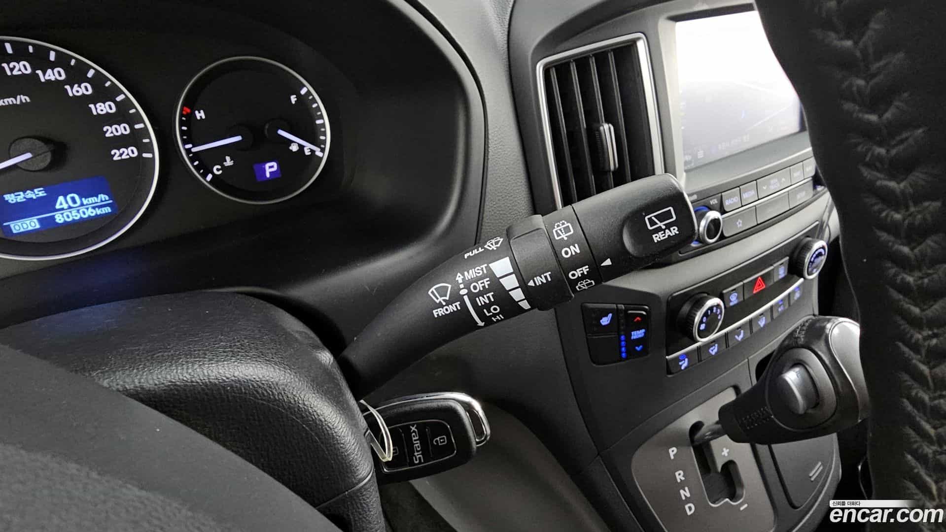 Starex Hyundai 2019.3-OPTION-023