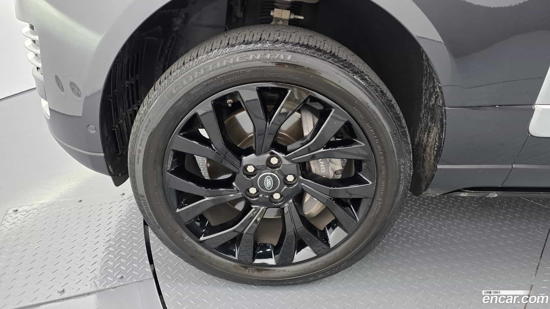 Range Rover Land Rover 2019.0-OUTER-005