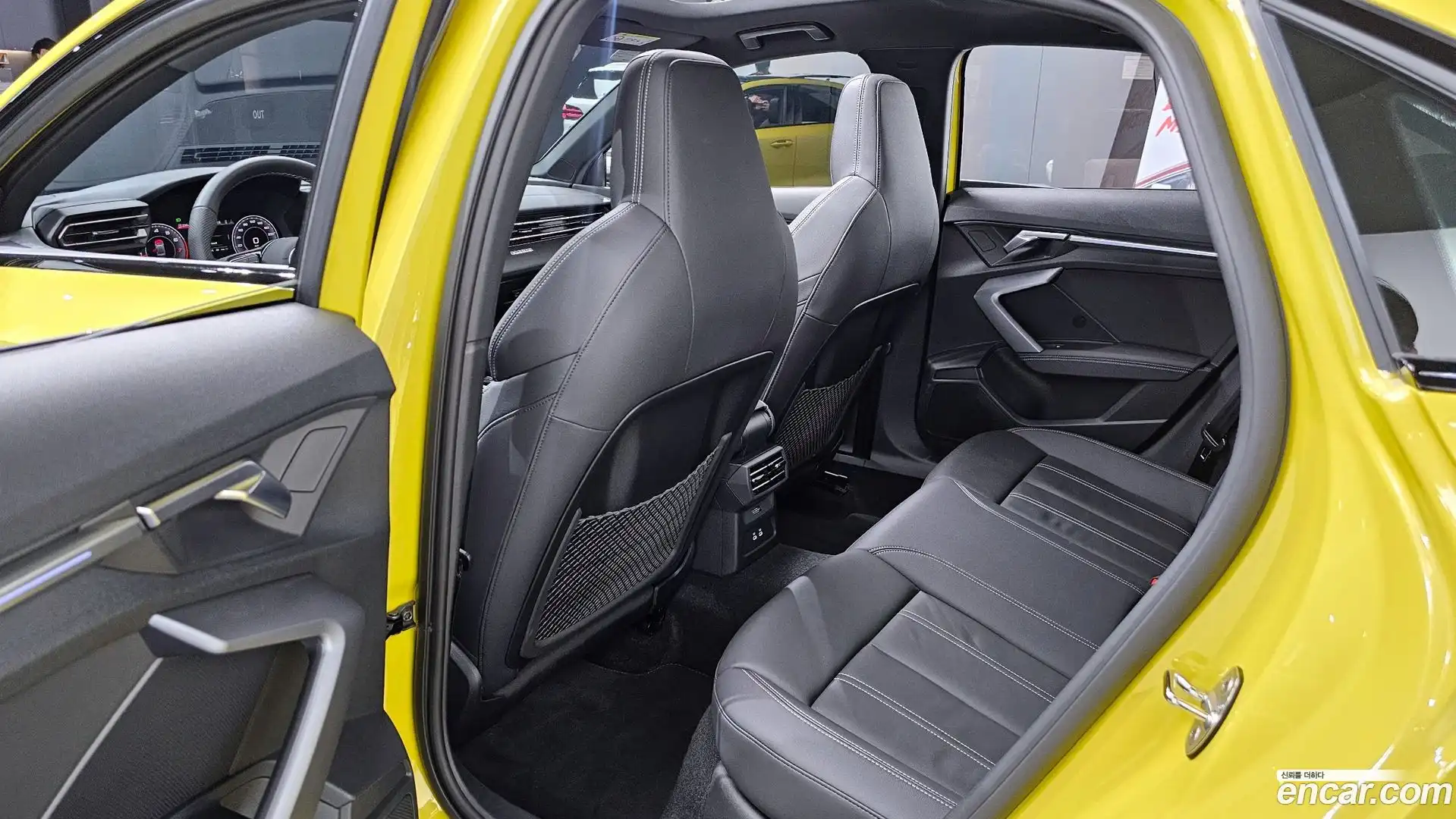A3 Audi 2025.10-OPTION-016