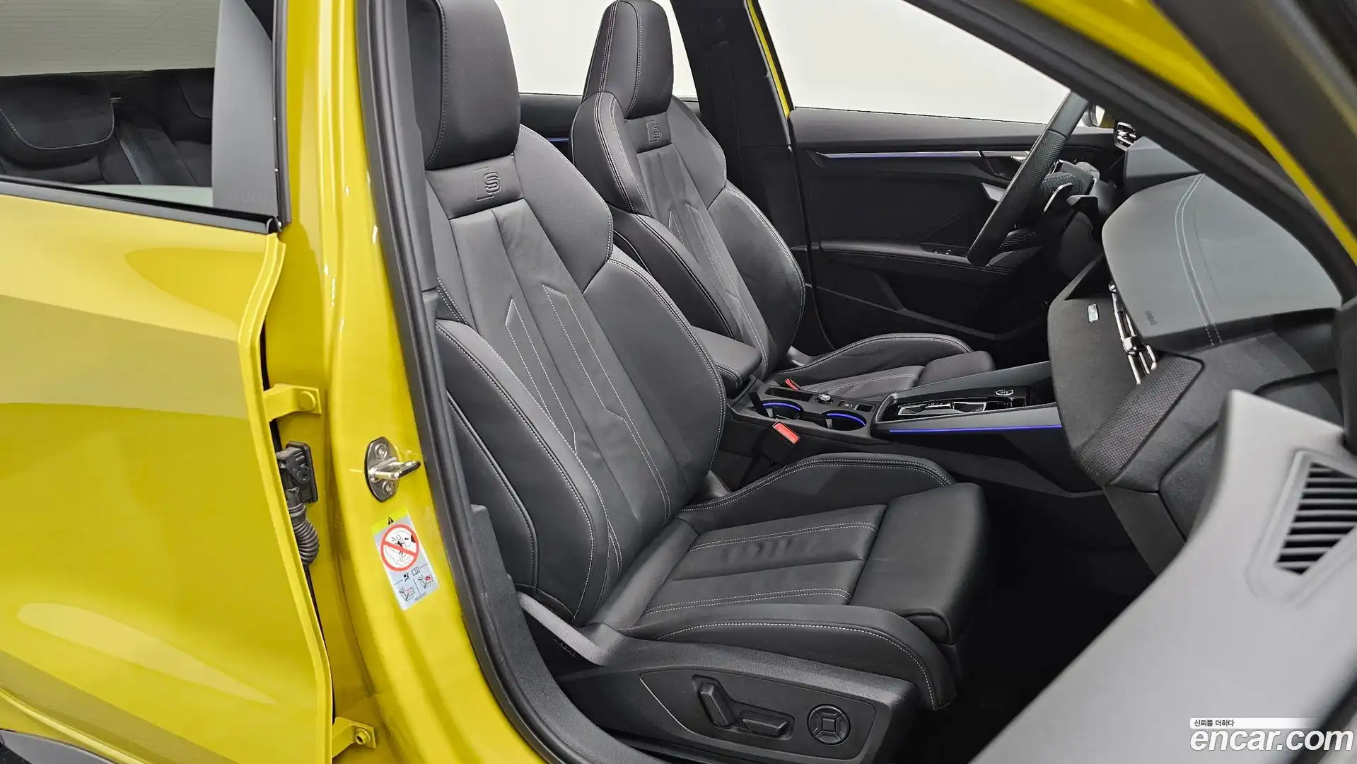 A3 Audi 2025.10-INNER-036