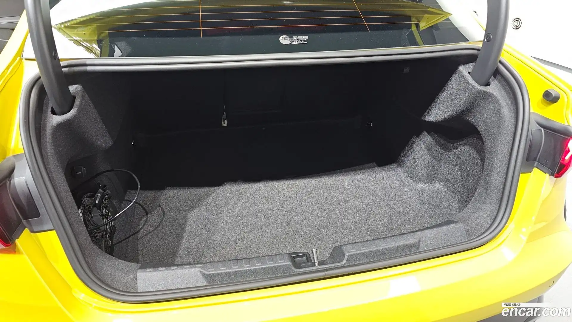 A3 Audi 2025.10-OPTION-043