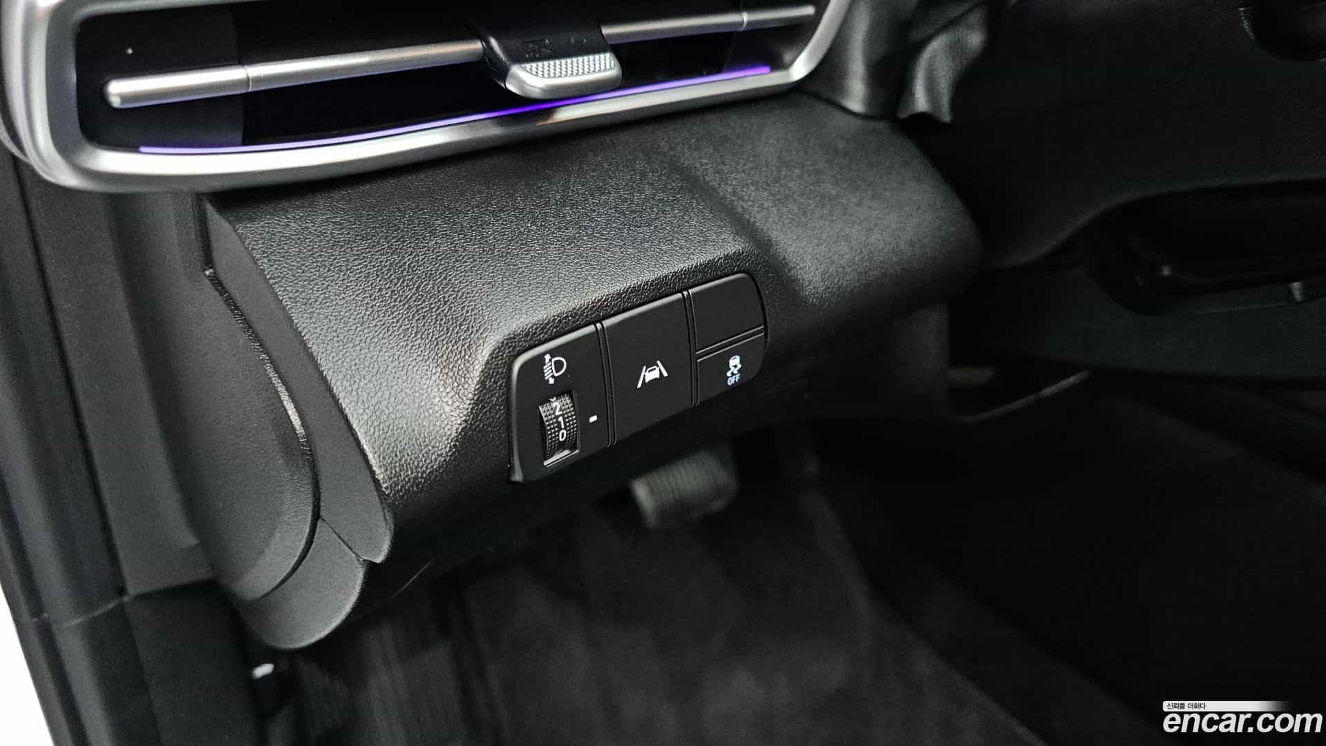 AVANTE Hyundai 2020.9-OPTION-020