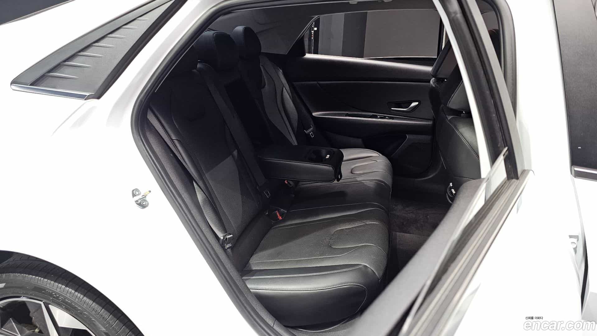 AVANTE Hyundai 2020.9-INNER-036