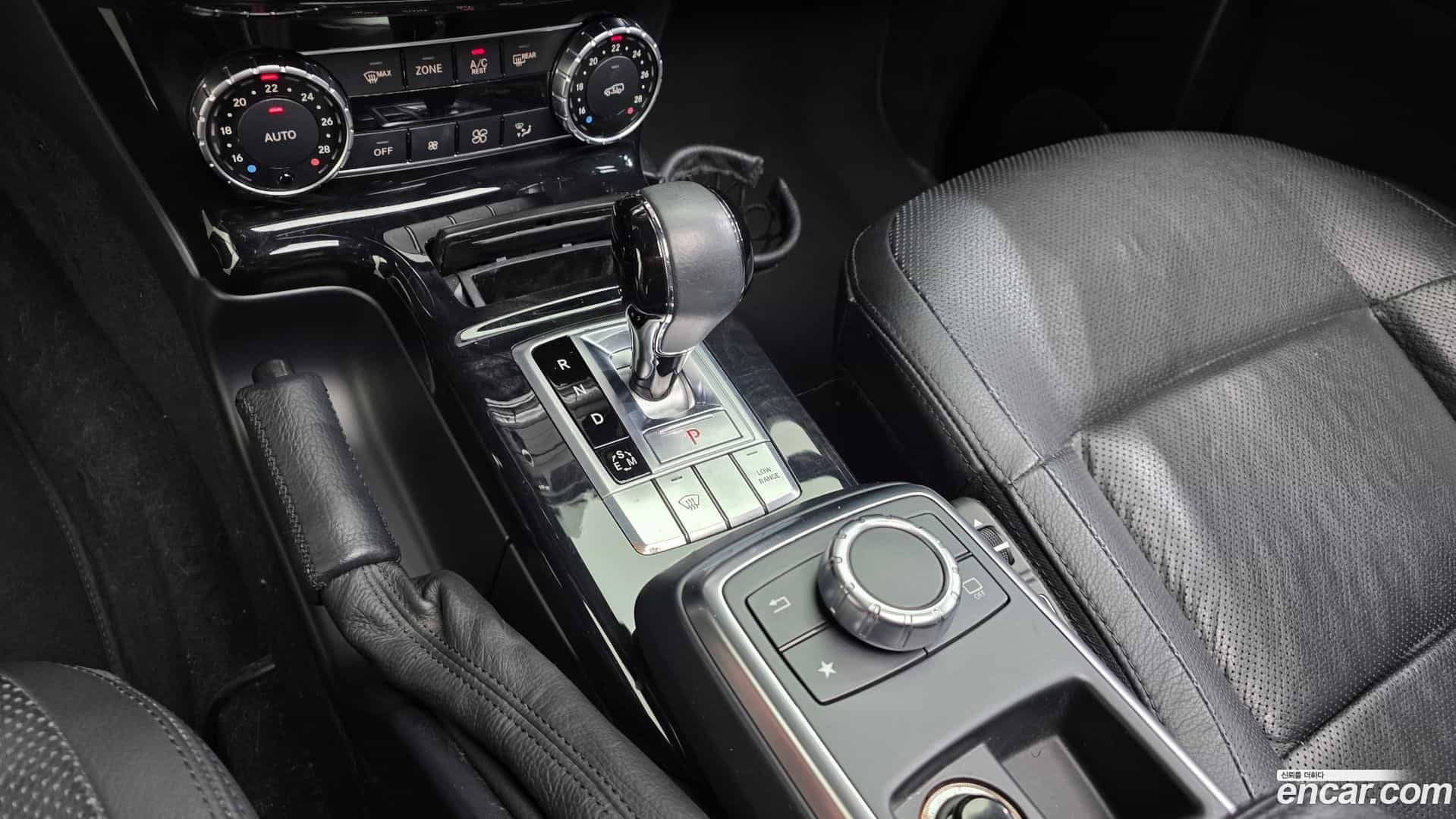 G-Class Mercedes-Benz 2017.5-INNER-009