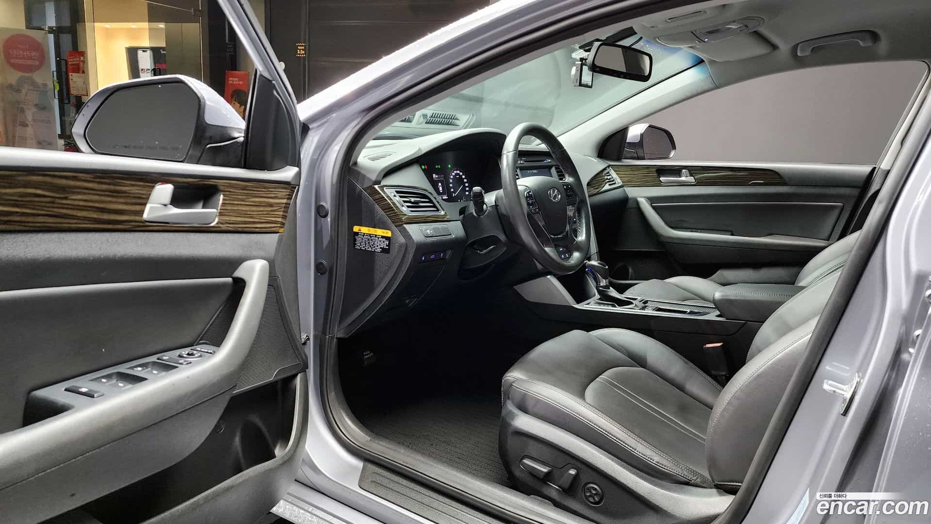 Sonata Hyundai 2016.5-INNER-010