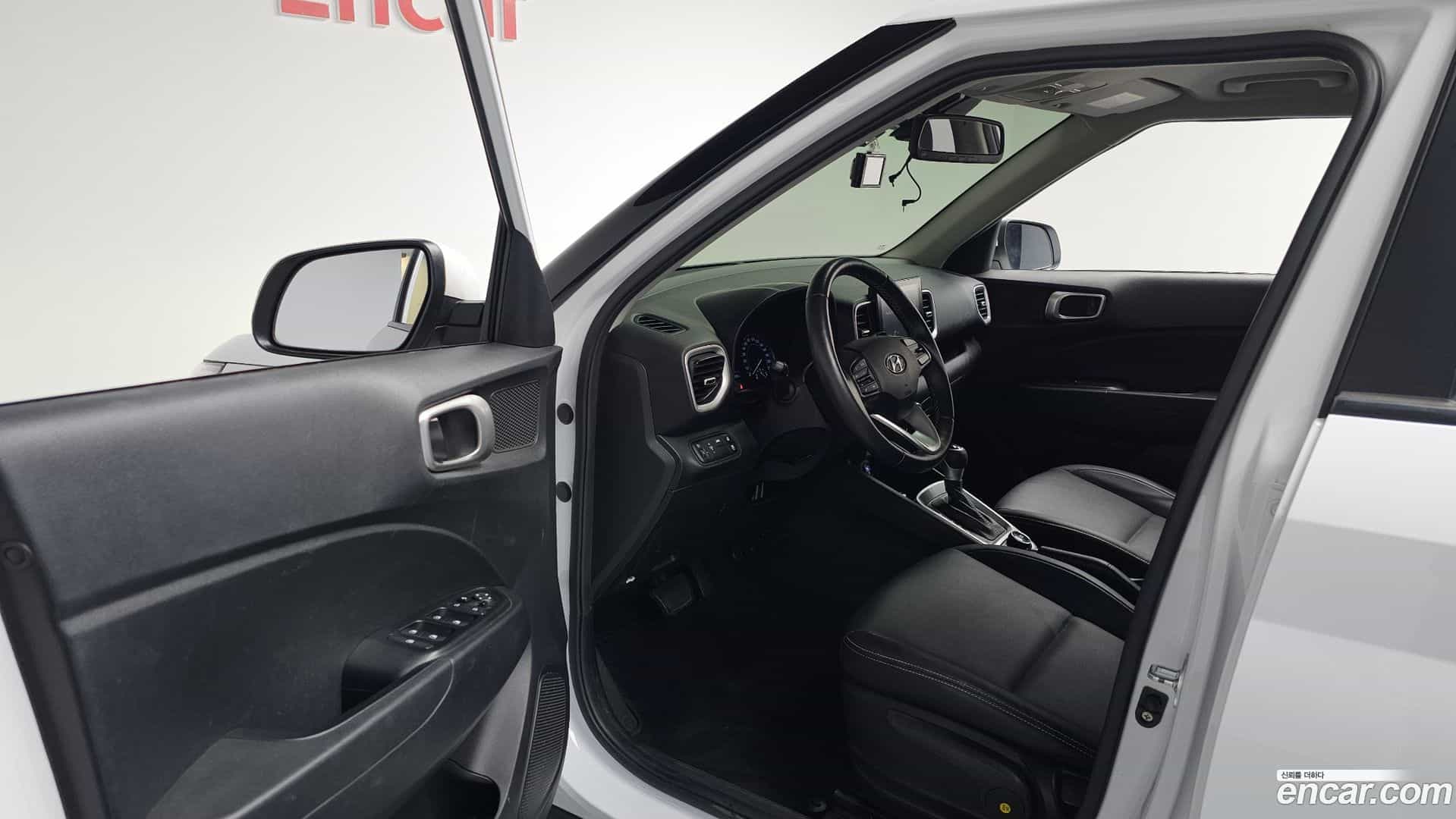 Venue Hyundai 2021.3-INNER-010