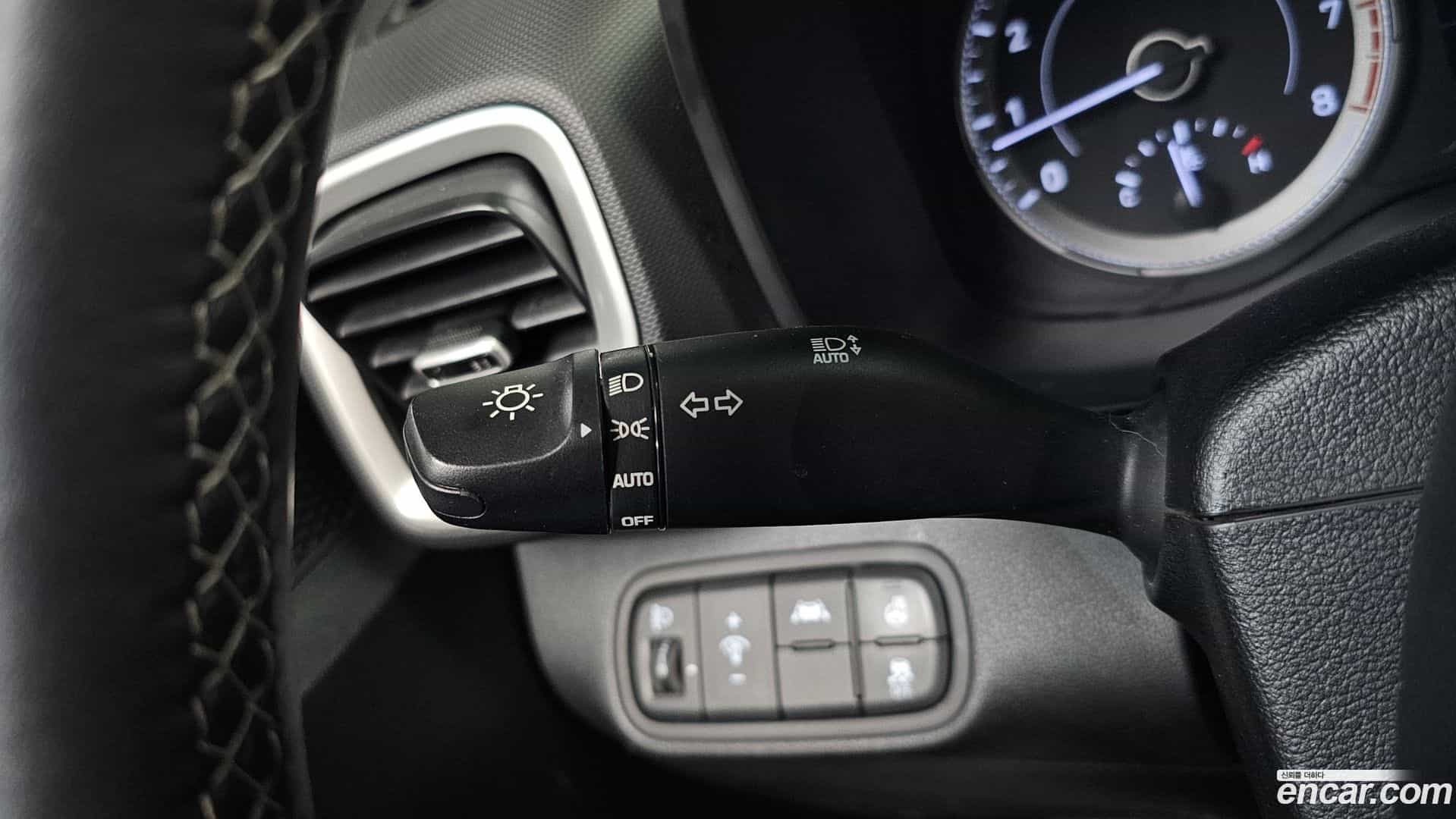 Venue Hyundai 2021.3-OPTION-040