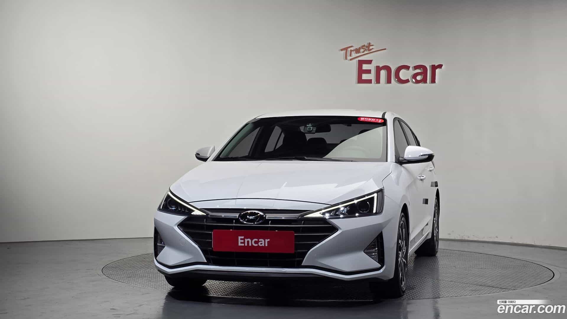 AVANTE Hyundai 2019.0-OUTER-003