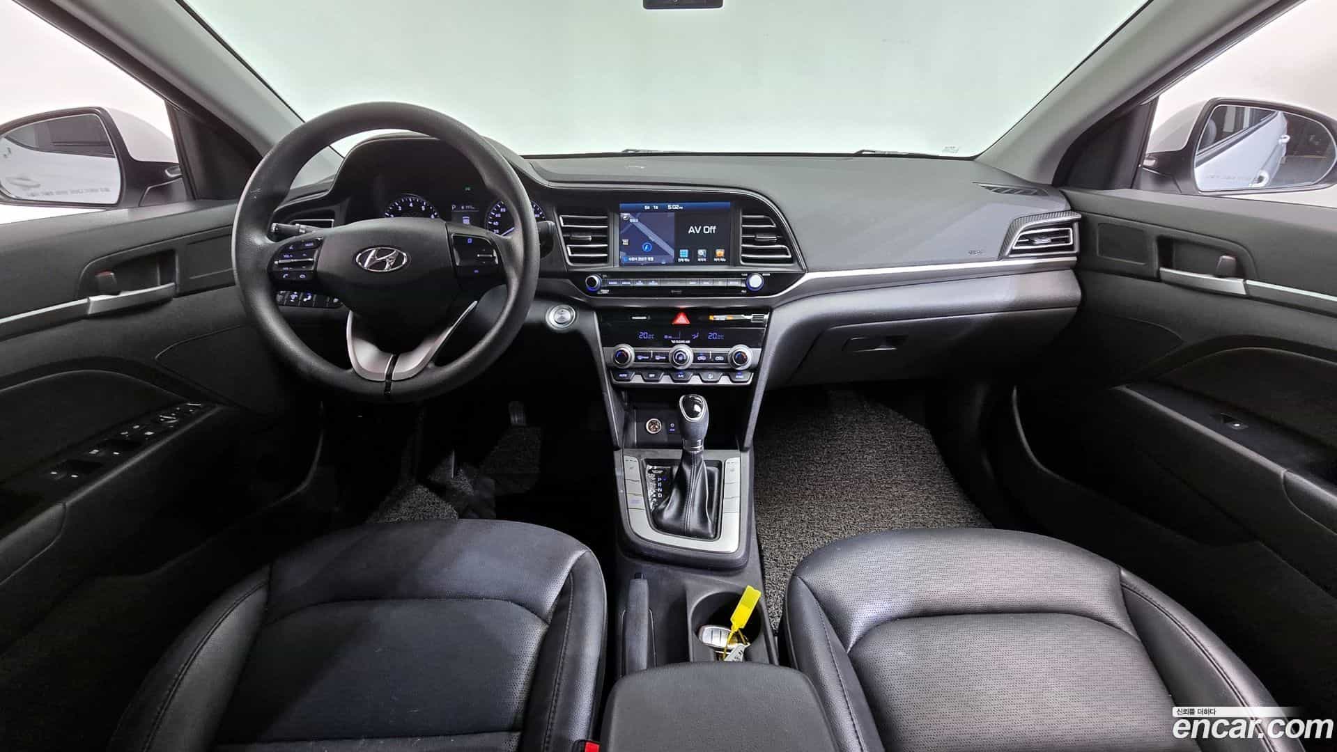 AVANTE Hyundai 2019.0-INNER-007
