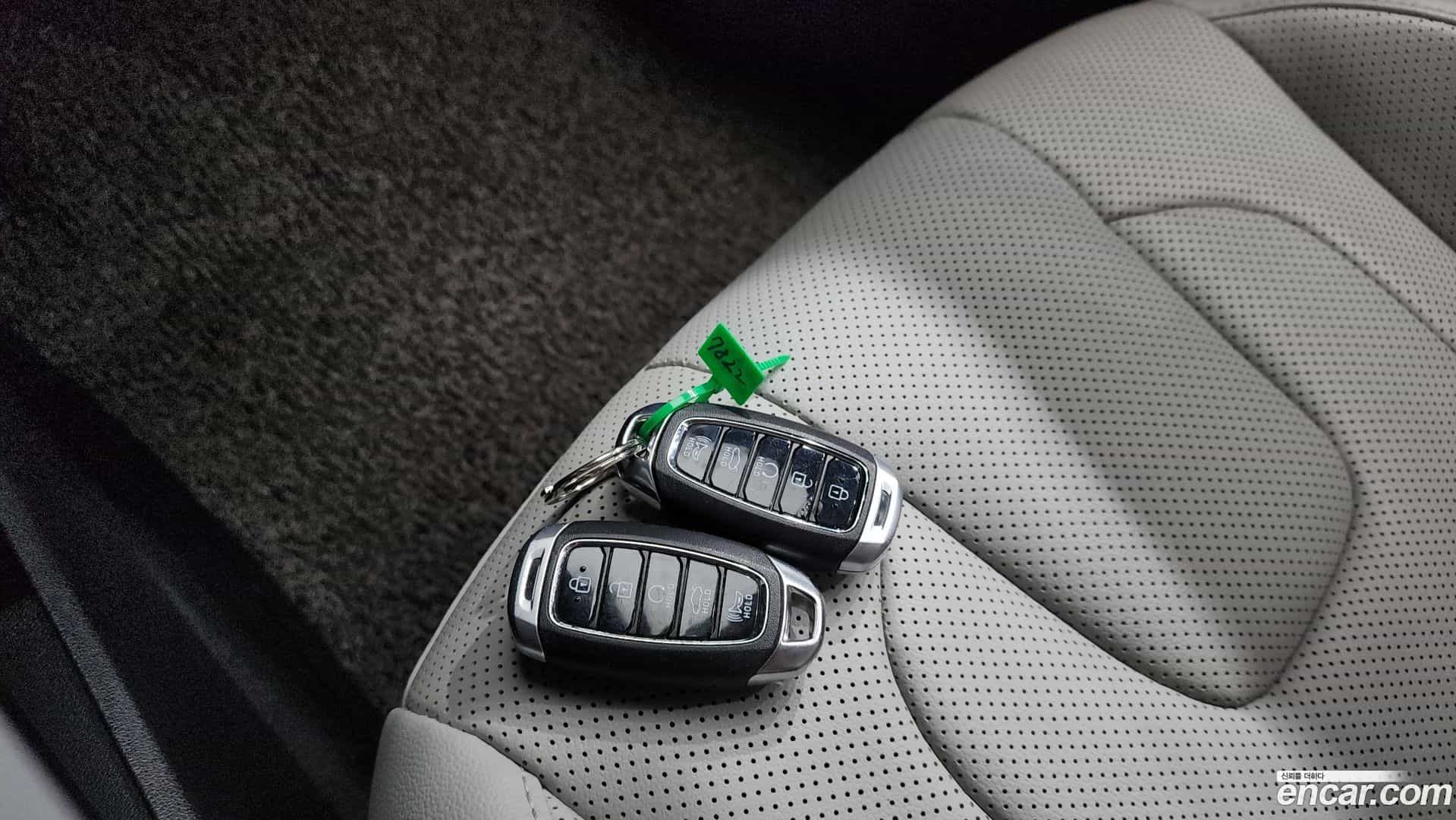 AVANTE Hyundai 2020.10-OPTION-021