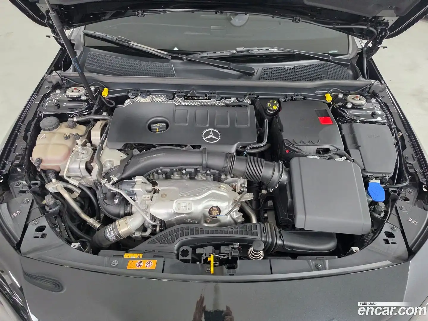 CLA-Class Mercedes-Benz 2020.2-OUTER-006