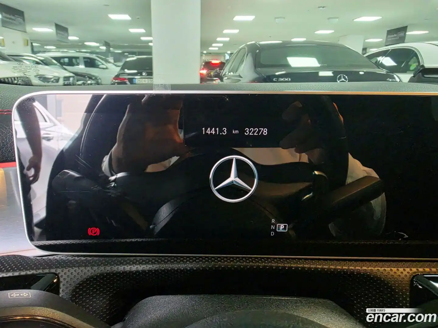 CLA-Class Mercedes-Benz 2020.2-INNER-008