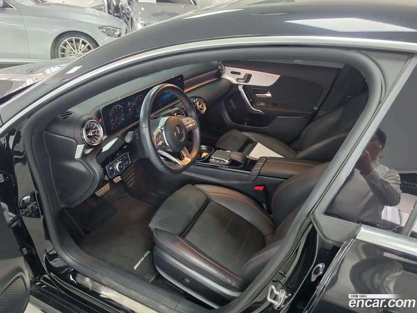 CLA-Class Mercedes-Benz 2020.2-INNER-009