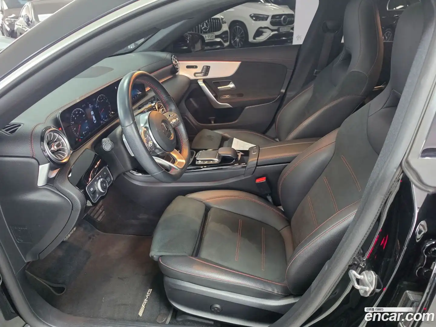 CLA-Class Mercedes-Benz 2020.2-OPTION-017