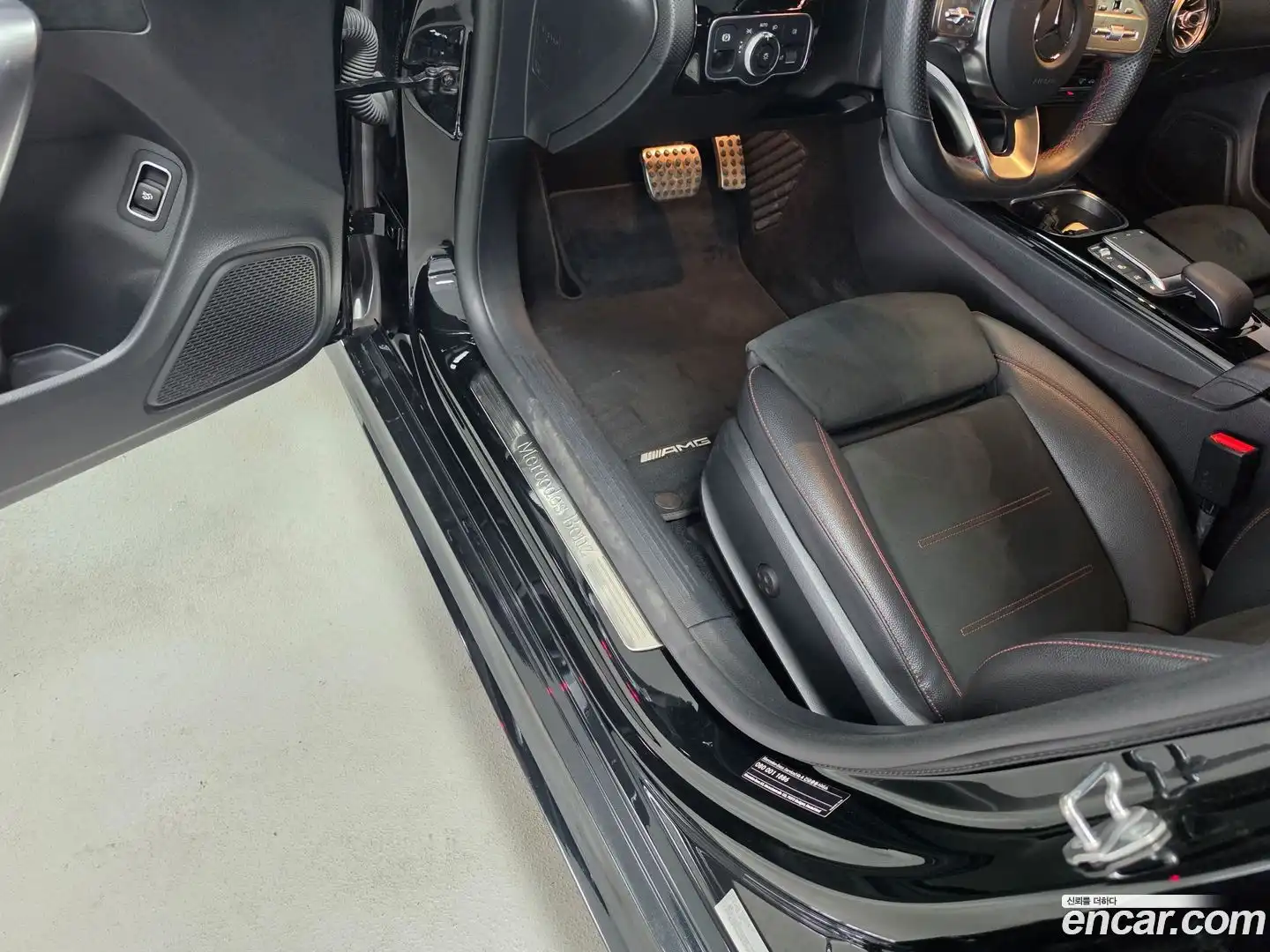 CLA-Class Mercedes-Benz 2020.2-OPTION-018