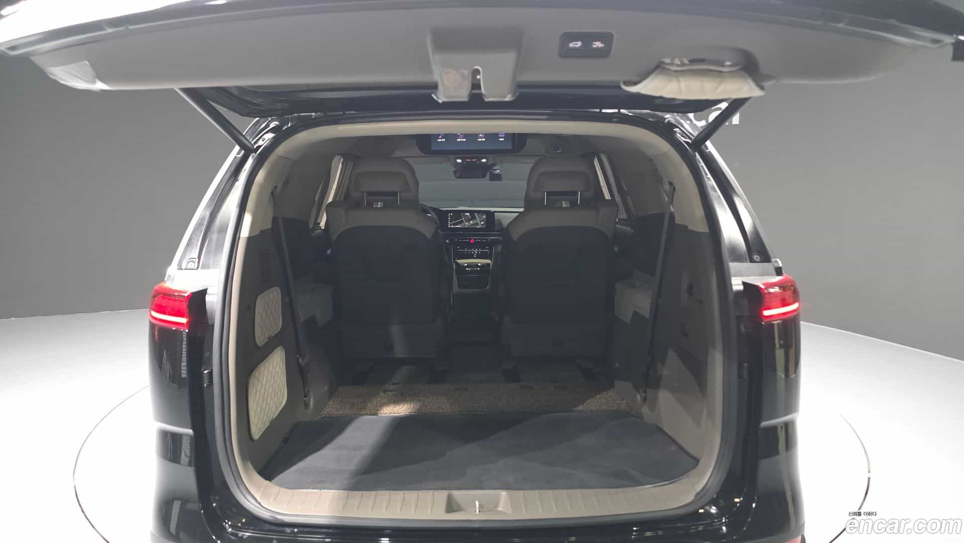 Canival Kia 2023.2-OPTION-024