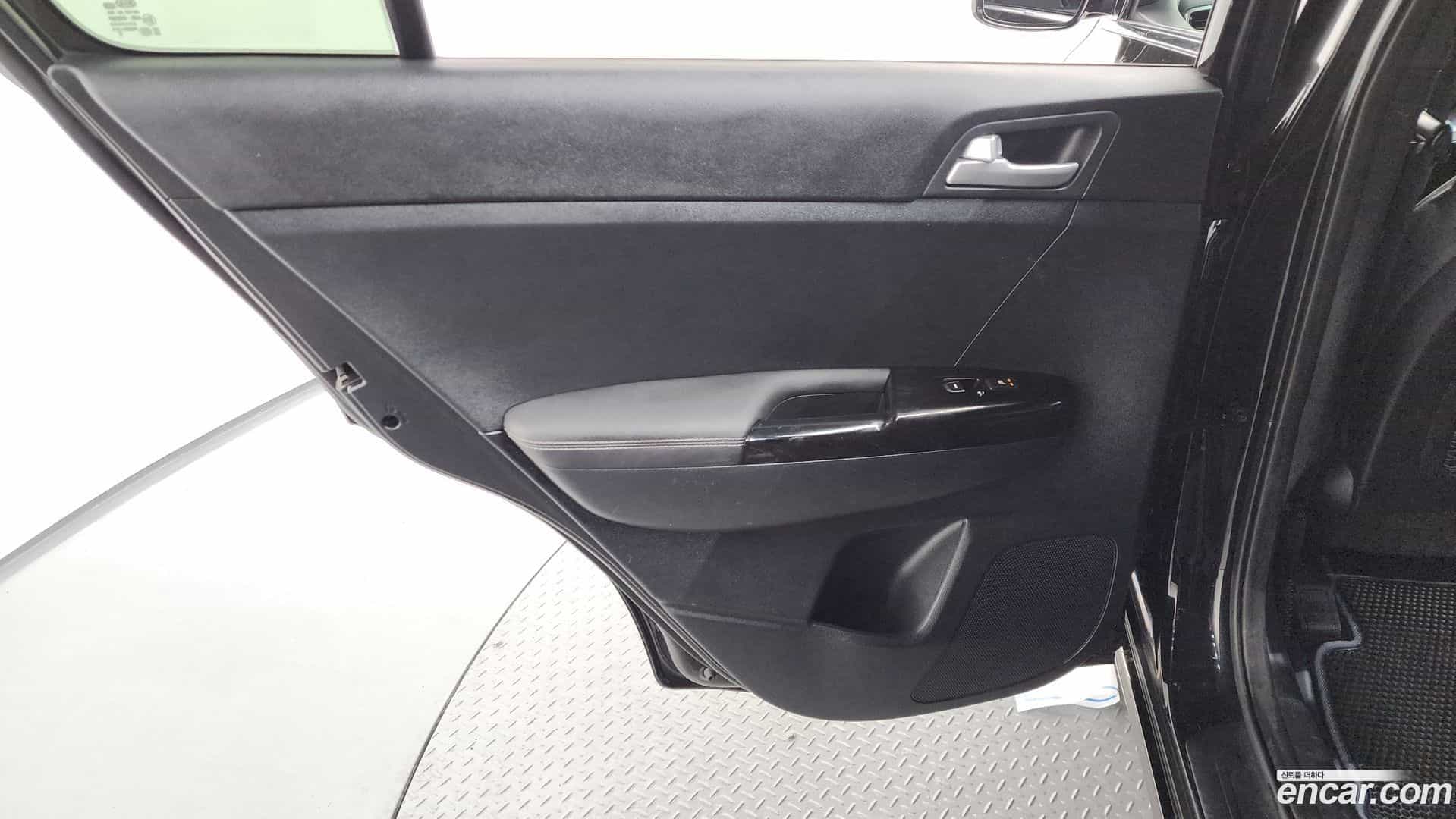 Sportage Kia 2018.9-INNER-035