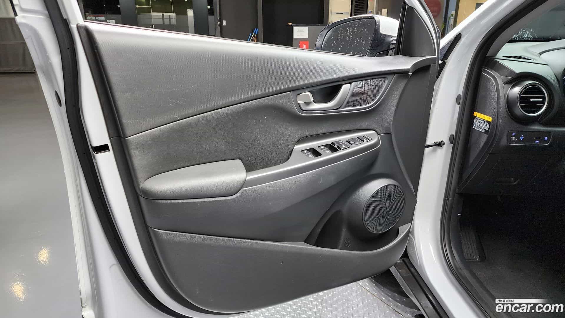Kona Hyundai 2020.2-INNER-034