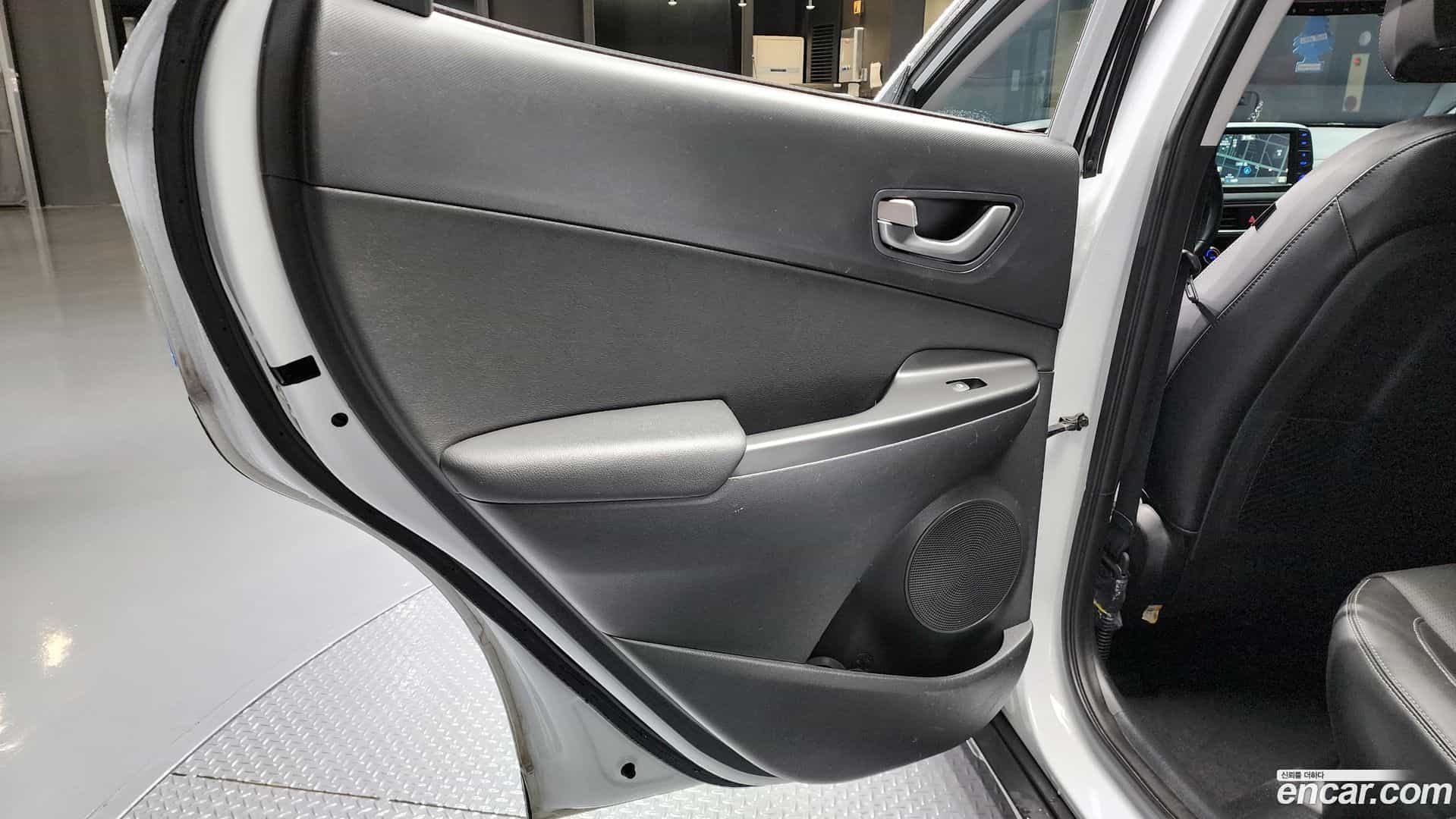 Kona Hyundai 2020.2-INNER-035