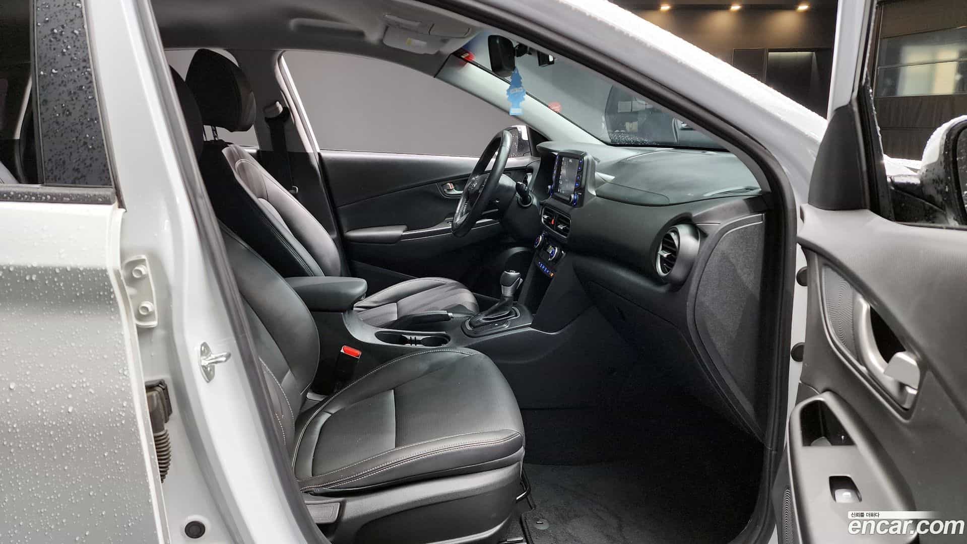 Kona Hyundai 2020.2-INNER-036
